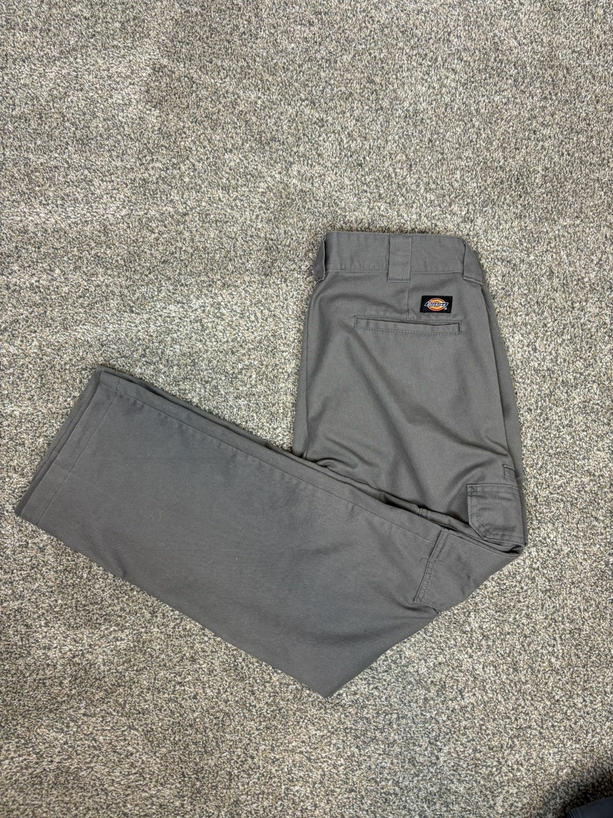 Dickies Gray dickies cargo pants Size US 34 / EU 50 - 1 Thumbnail