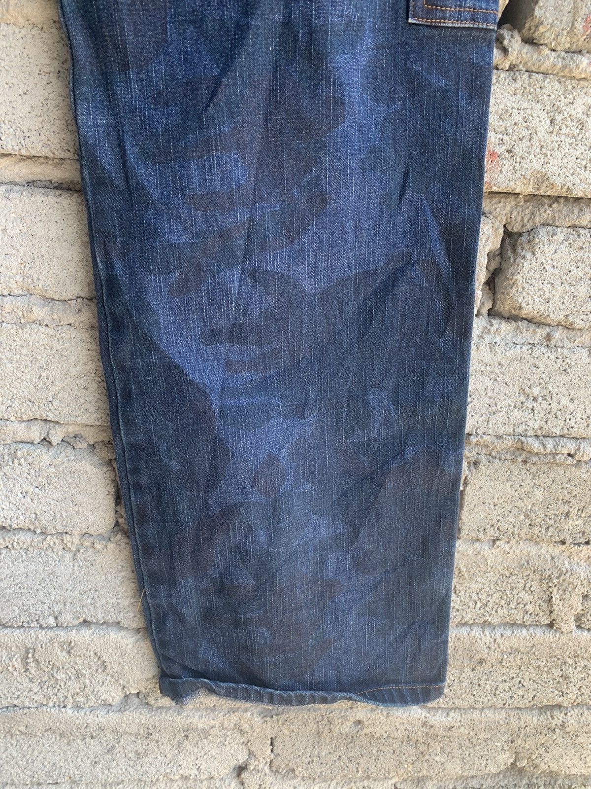 Japanese Brand Vintage Japanese Cargo Camo Jeans Size US 30 / EU 46 - 9 Thumbnail