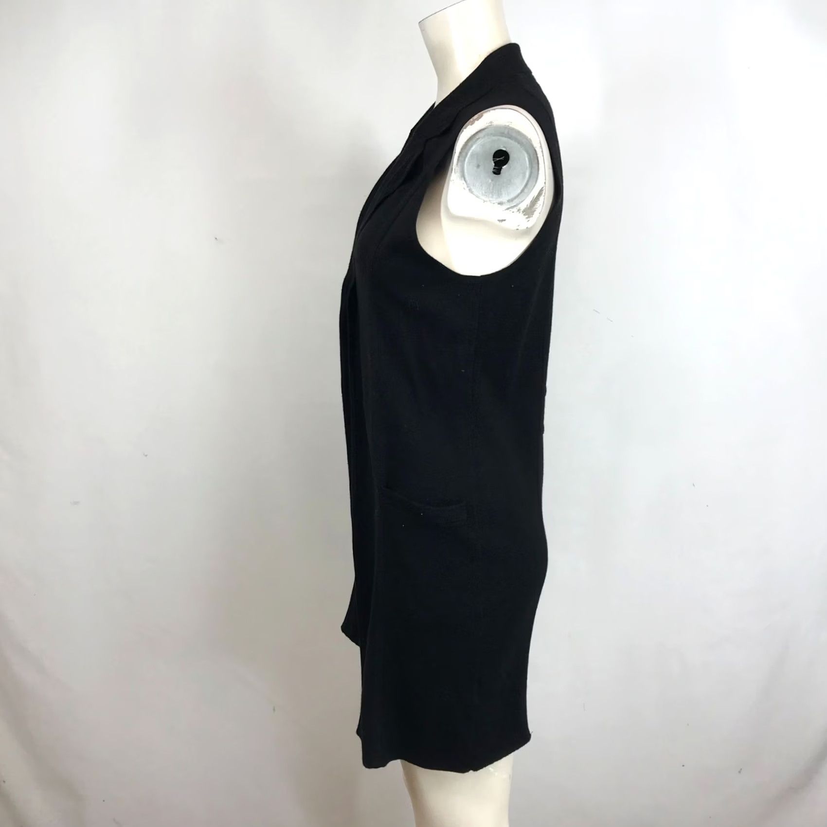 Vintage VINTAGE Foxcroft Women's Sweater Vest Shirt Open Front Sleeveless Black Size S Size S / US 4 / IT 40 - 6 Thumbnail
