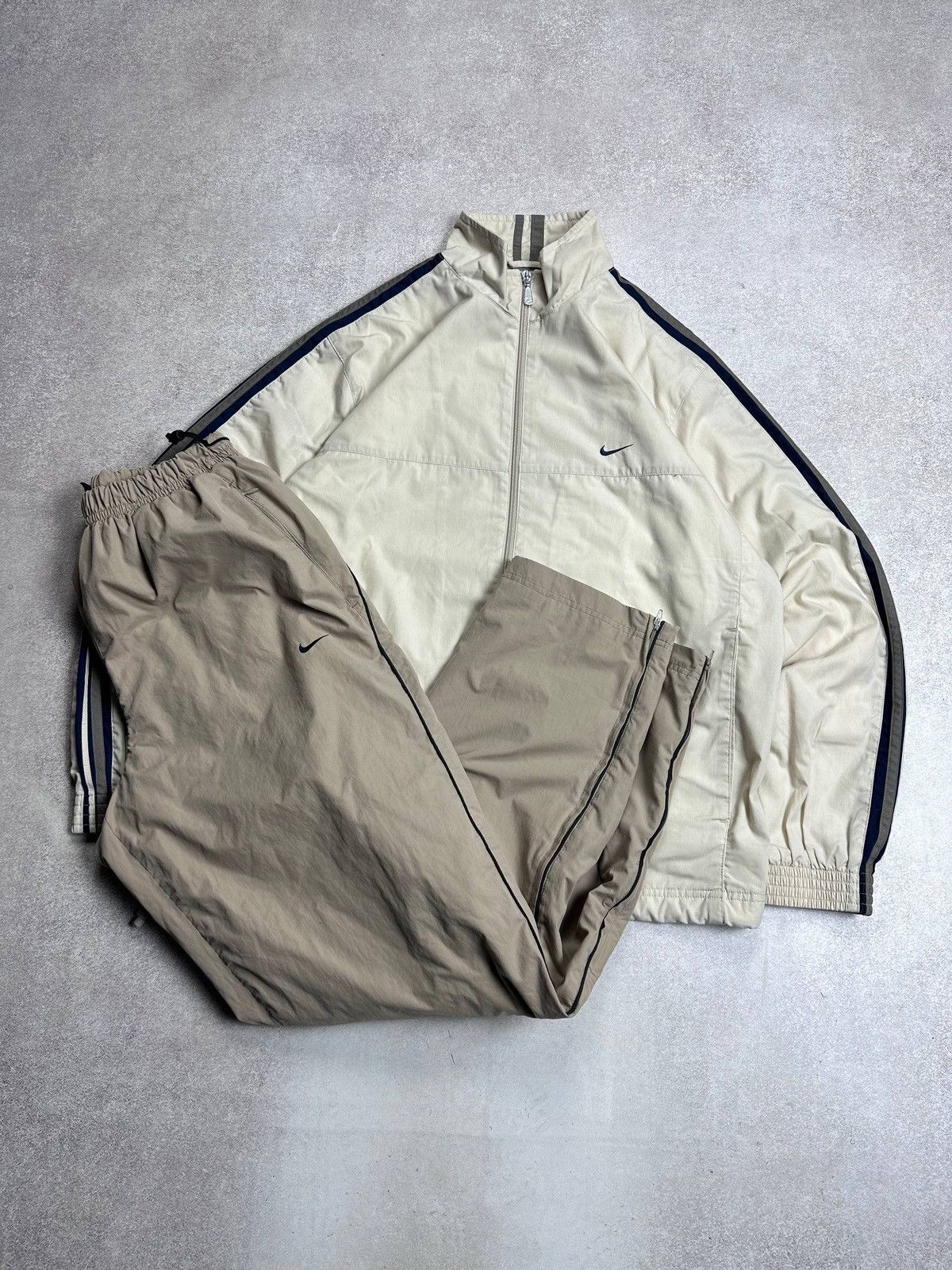 Nike × Skepta Vintage 90s Nike Beige Swoosh Nylon Tracksuit L Size US L / EU 52-54 / 3 - 2 Thumbnail