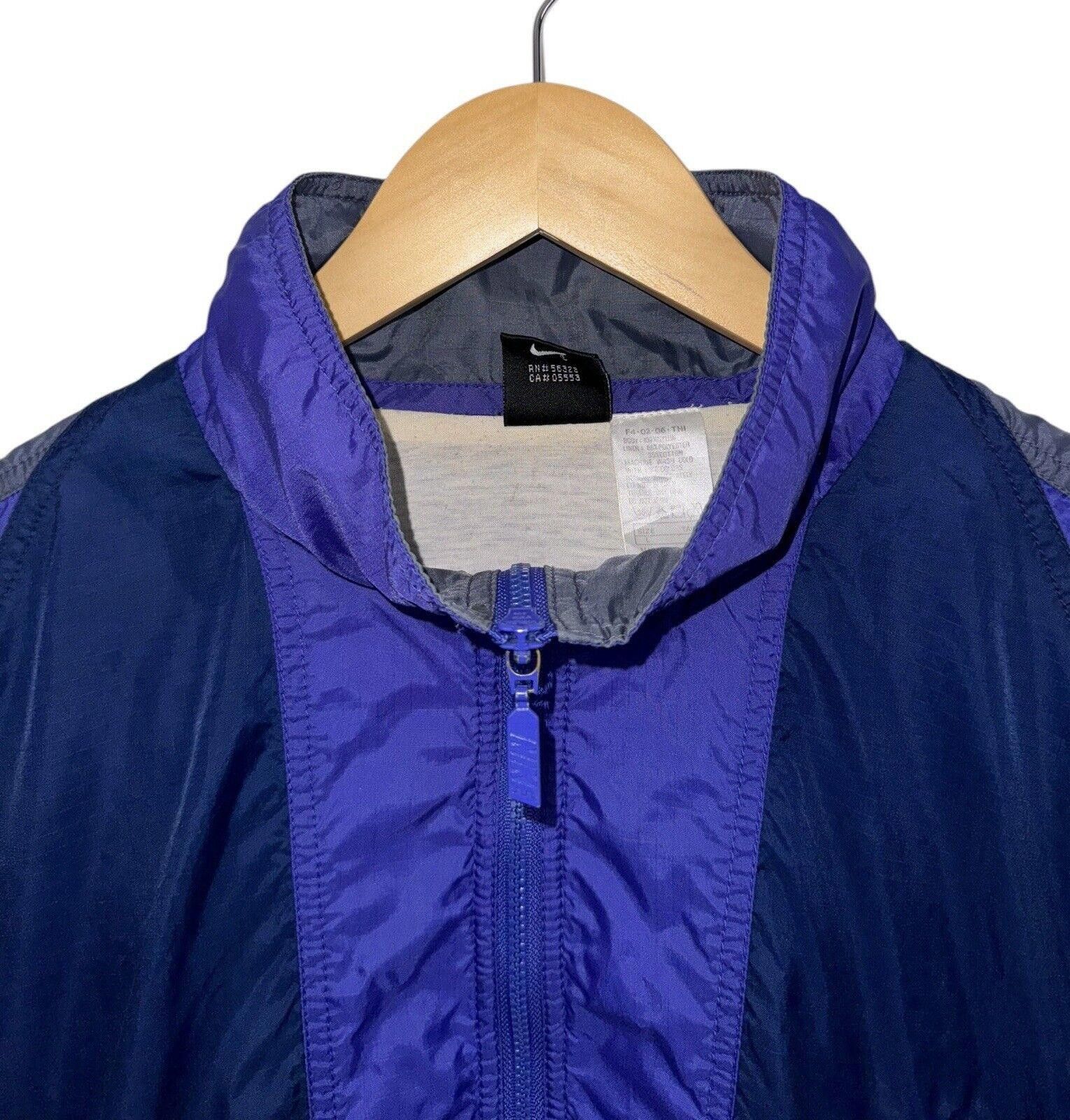 Nike Vintage Nike Air Embroidered 90s Track Jacket Windbreaker L Size US L / EU 52-54 / 3 - 5 Thumbnail