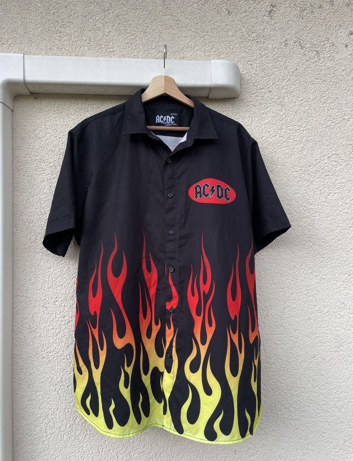Band Tees AcDc flames fire Shirt Tee merch 00s vintage opium y2k Size US XL / EU 56 / 4 - 1 Thumbnail