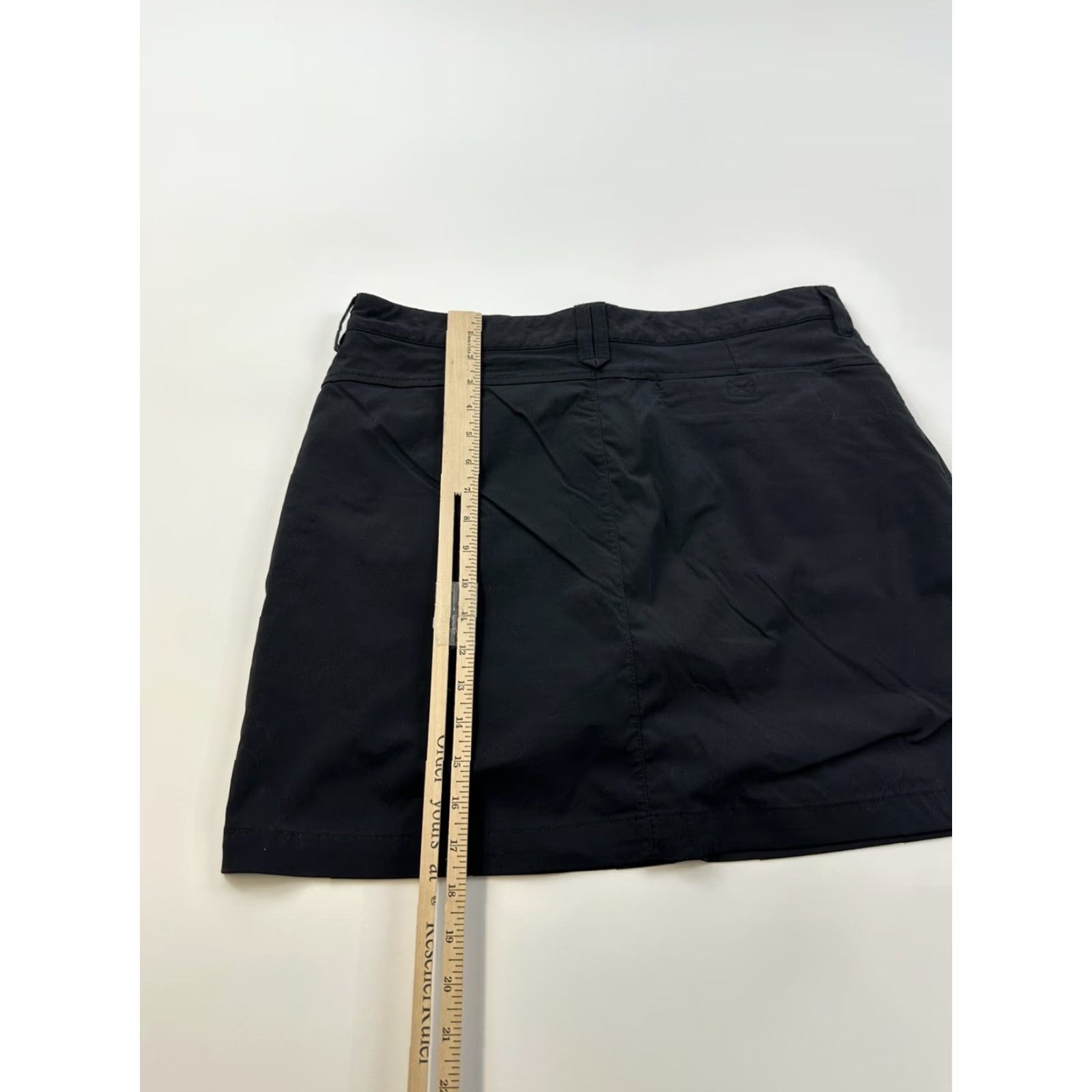 Eddie Bauer Eddie Bauer Skirt Women’s 10 Black Skirt Athletic Activewear Tennis Golf Hiking Recreational Mens/Womens Size 32" / US 10 / IT 46 - 7 Thumbnail