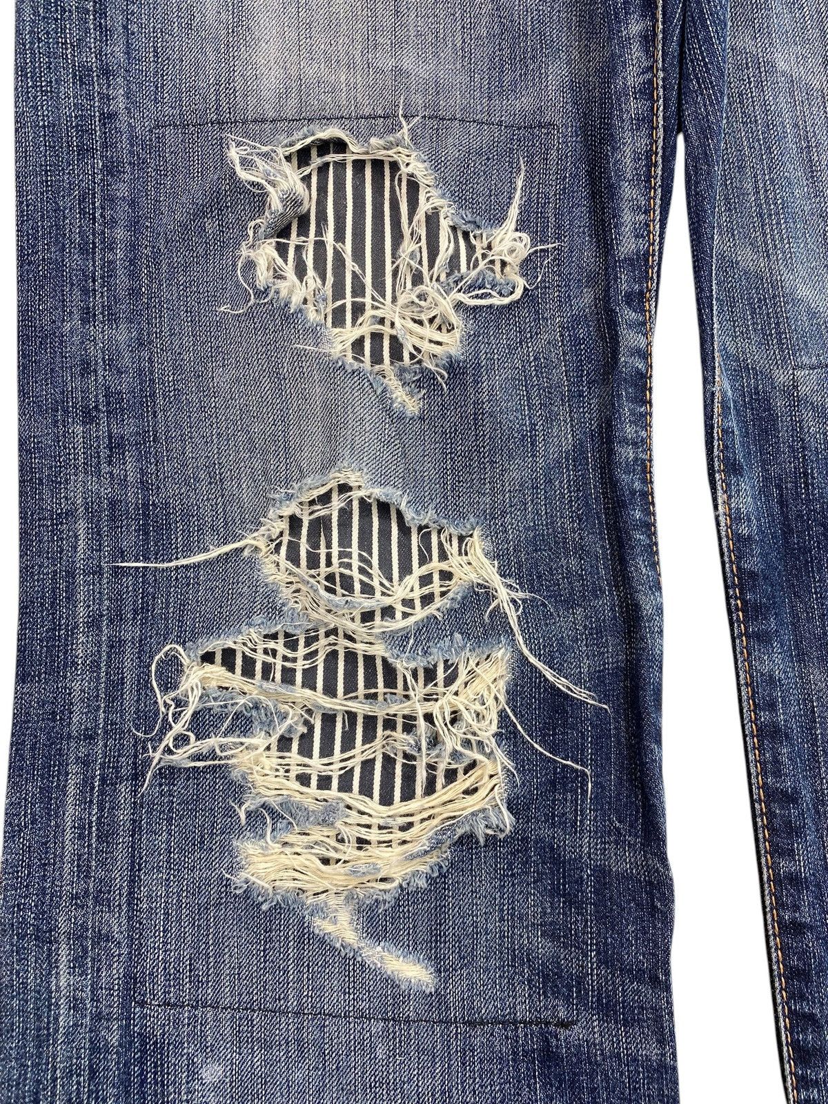Edwin Vintage Edwin 503 Blue Wash Distress Patch Style Loose Jeans Size US 31 - 7 Thumbnail