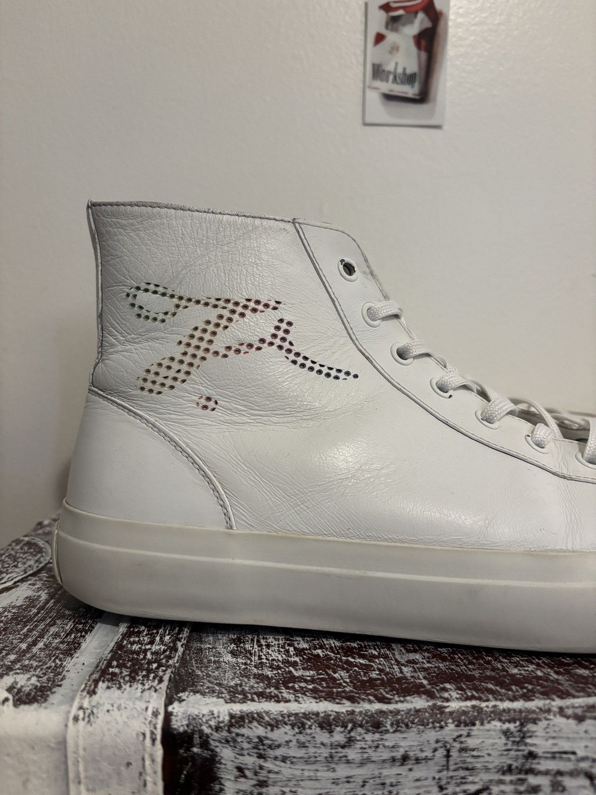 Louis Vuitton Louis Vuitton LV Tattoo White Rainbow Leather Sneaker Size US 9.5 / EU 42-43 - 10 Thumbnail