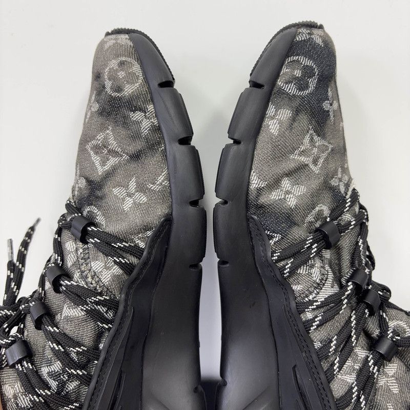 Louis Vuitton Louis Vuitton Fastlane Dye Black Athletic Shoes - Size US 8 / EU 41 - 5 Thumbnail