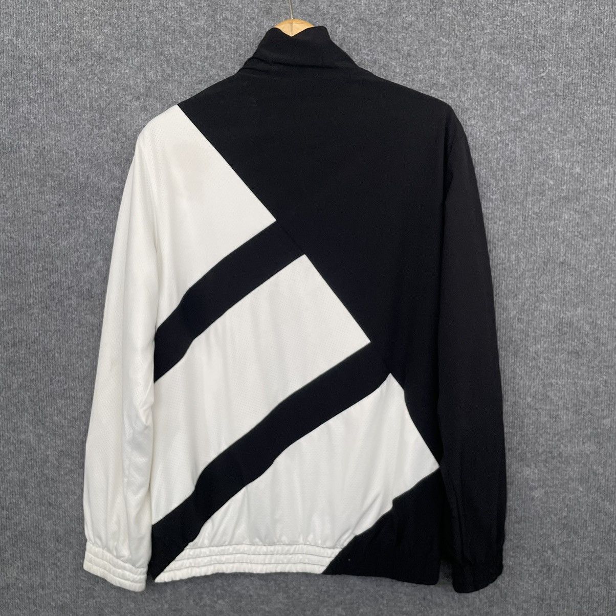 Adidas × Vintage Vintage Y2K Adidas Big Logo Nylon Jacket Size US L / EU 52-54 / 3 - 8 Thumbnail
