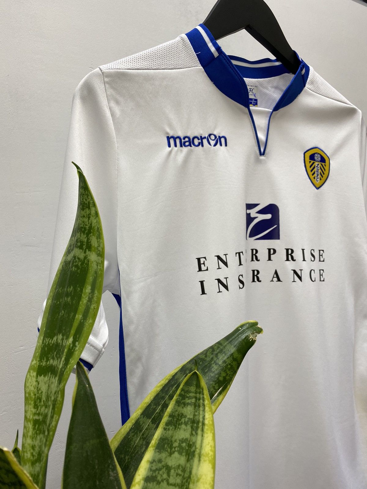 Macron × Vintage Leeds United 2013 2014 Home Soccer Jersey Size US S / EU 44-46 / 1 - 19 Thumbnail