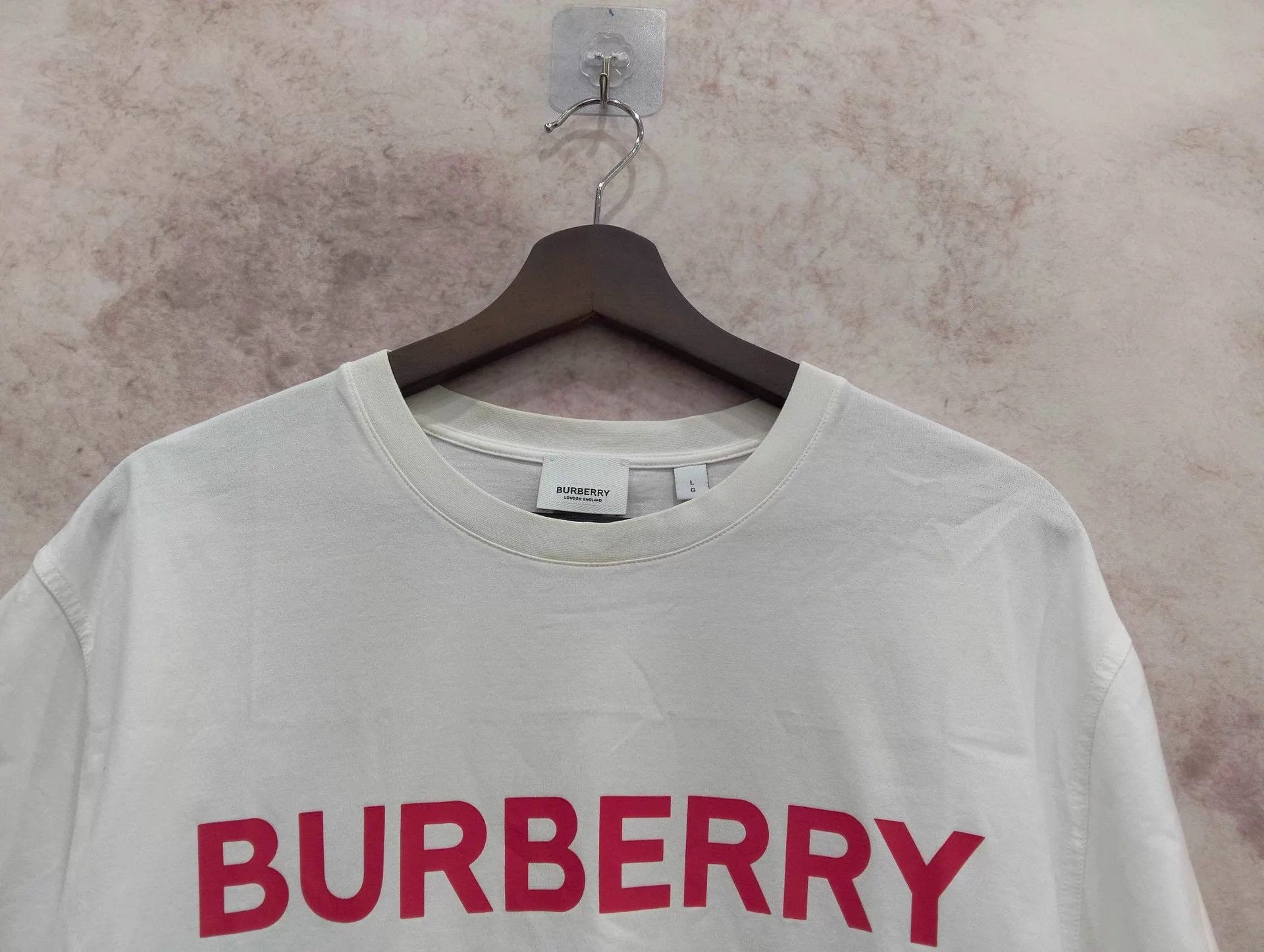 Burberry Burberry logo short sleeve T-shirt size L 98 new Size US L / EU 52-54 / 3 - 8 Thumbnail