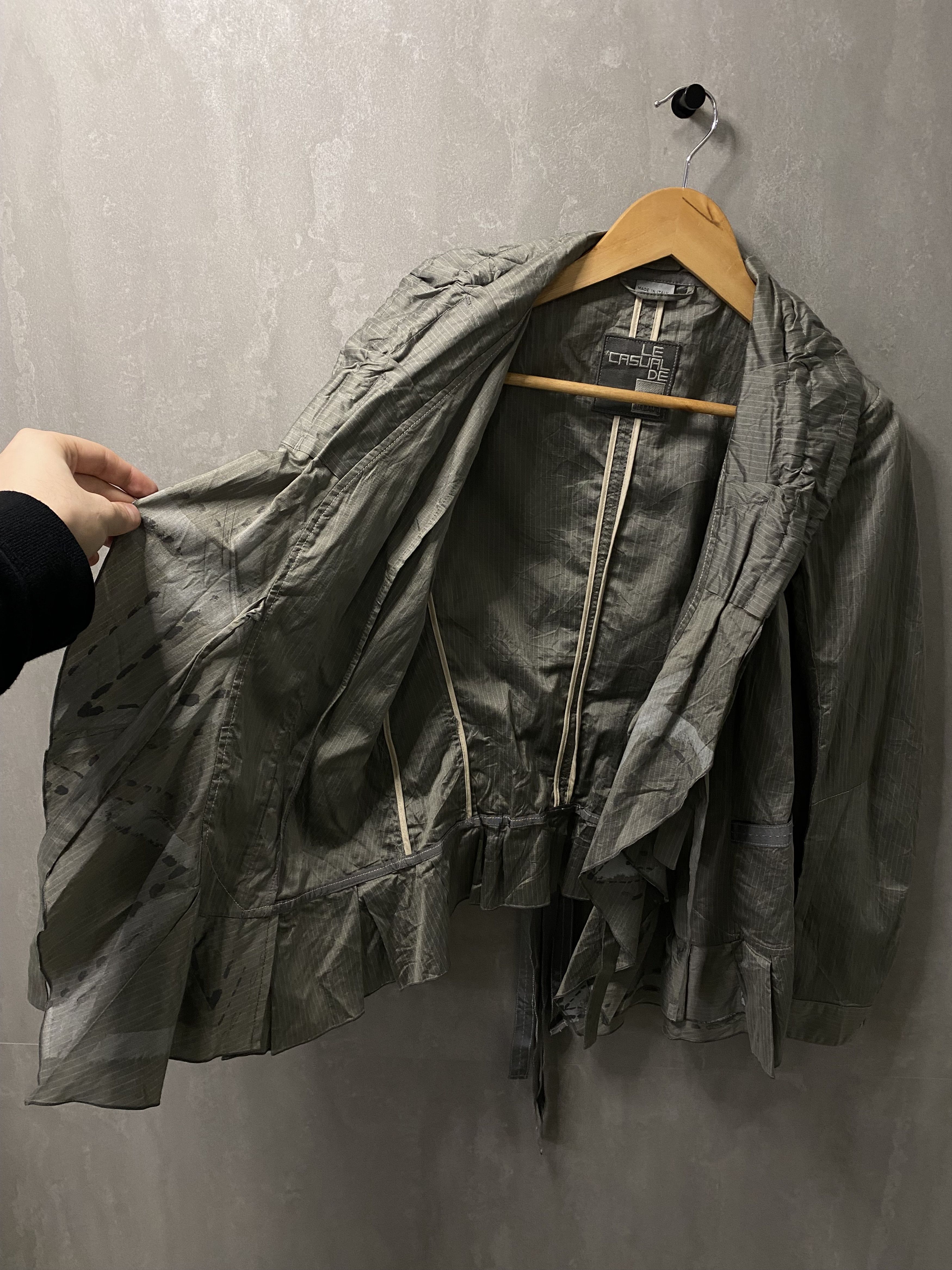 Marithe + Francois Girbaud Marithe Francois Girbaud Cotton ruffle avant garde jacket Size M / US 6-8 / IT 42-44 - 10 Thumbnail