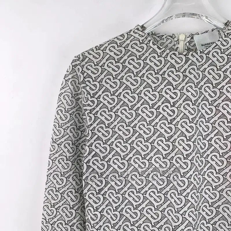 Burberry Burberry Colorblock Cotton T-Shirt. Size S / US 4 / IT 40 - 3 Thumbnail