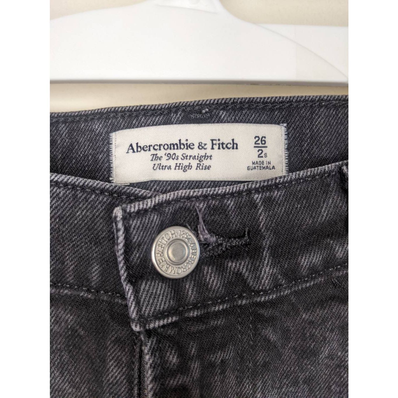 Abercrombie & Fitch Abercrombie & Fitch '90s Straight Ultra High Rise Jeans 26/2 Size 26" / US 2 / IT 38 - 3 Thumbnail