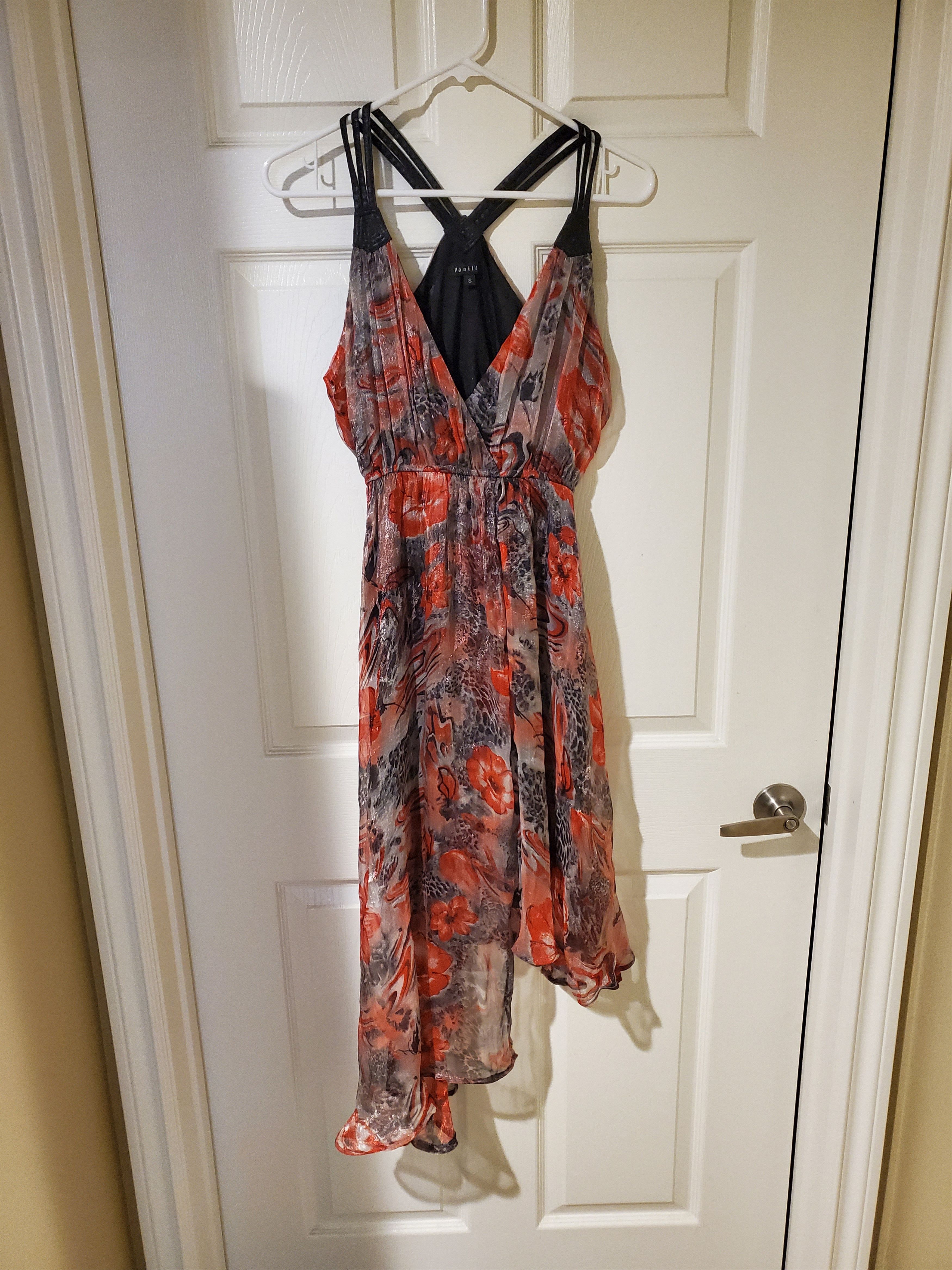Other Gorgeous shimmering layered floral dress (size s) Size S / US 4 / IT 40 - 1 Thumbnail