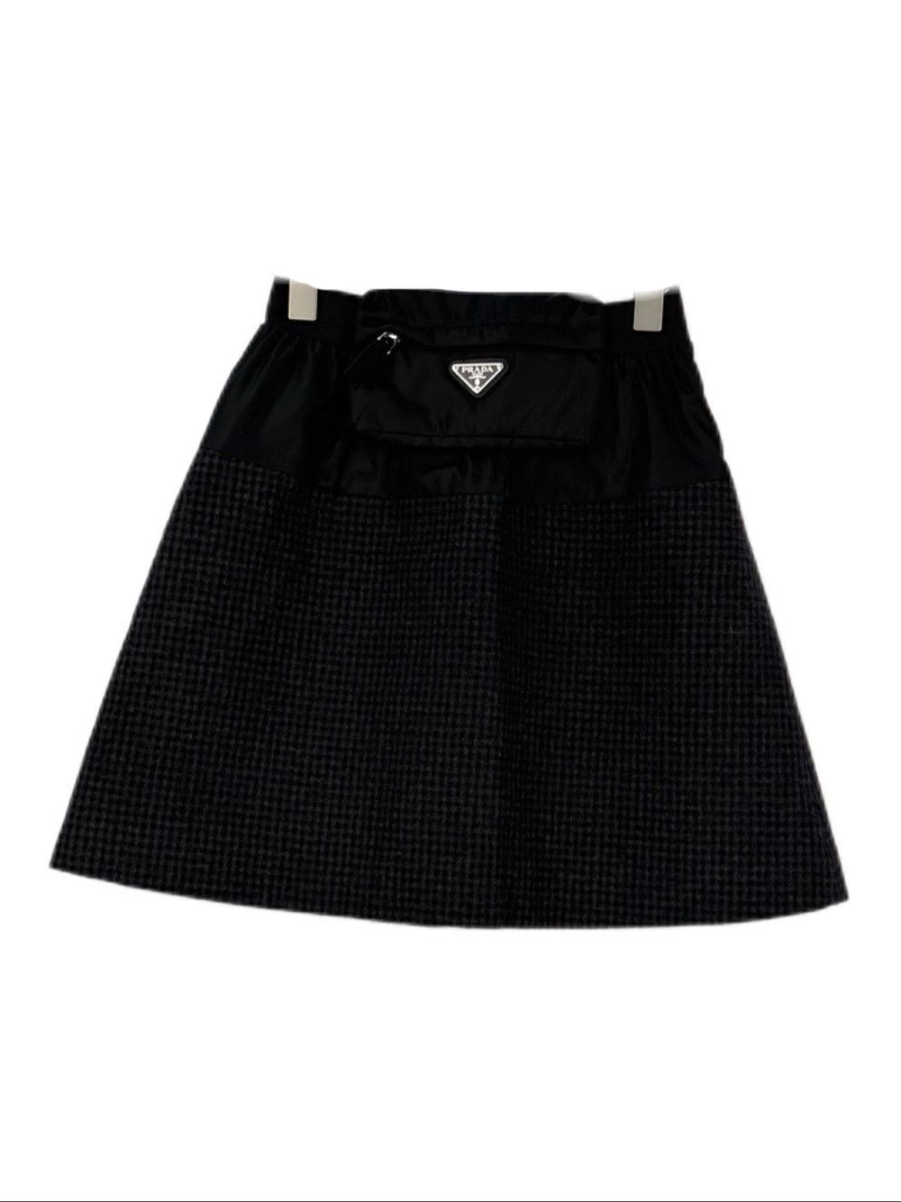 Prada Prada Mini Skirt with Pouch Size 38 Size 26" / US 2 / IT 38 - 1 Thumbnail