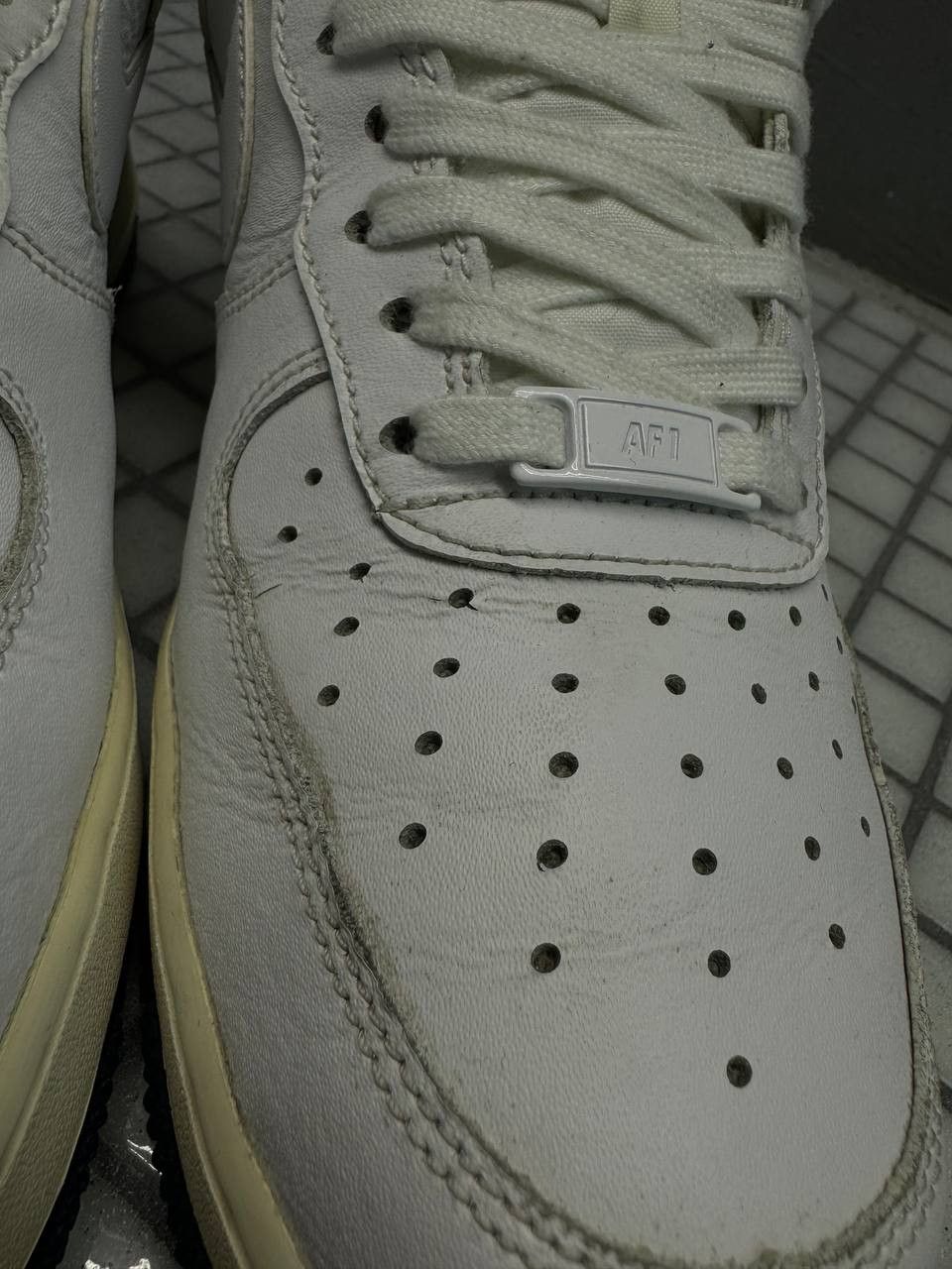 Nike Nike AF1 Low '07 Leather LE Size US 8 / EU 41 - 13 Thumbnail