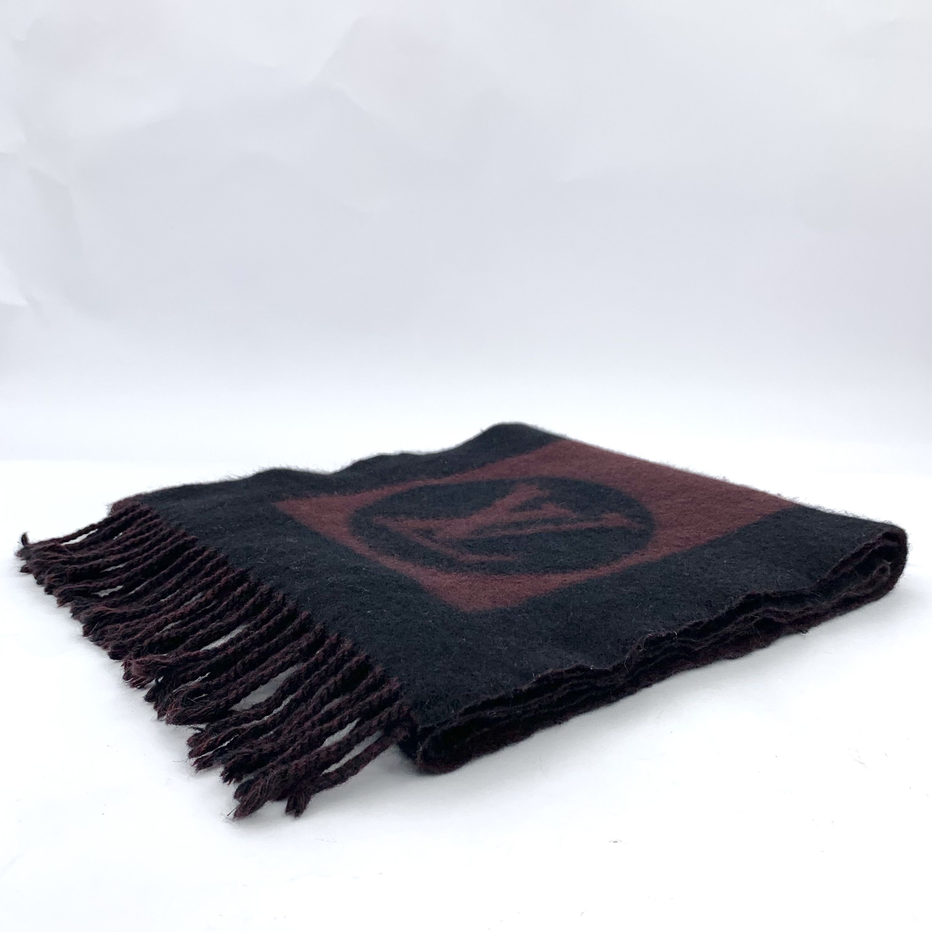 Louis Vuitton Louis Vuitton Multicolor Fringe Scarf (28×180cm) Size ONE SIZE - 8 Thumbnail