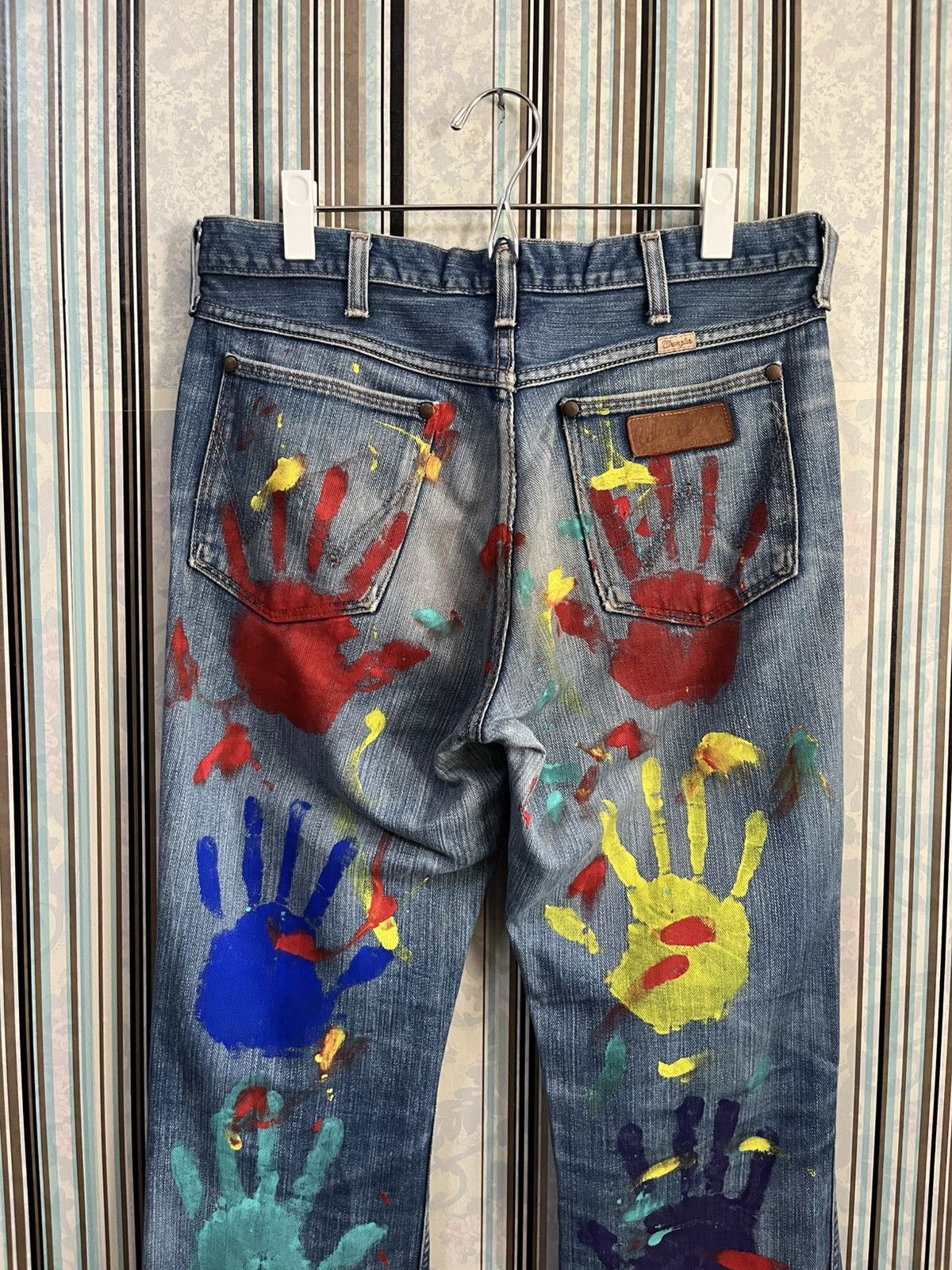 Wrangler 1990s Flared sanforized handprints splatter paint #H3 Size US 32 / EU 48 - 2 Thumbnail