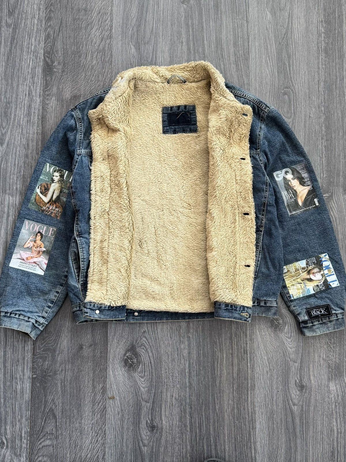 Japanese Brand Vintage Magazine Print Denim Tracker Jacket Size US L / EU 52-54 / 3 - 7 Thumbnail