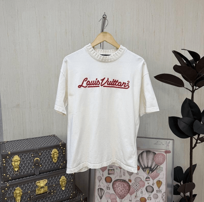 Louis Vuitton Louis Vuitton short-sleeve T-shirt Size US S / EU 44-46 / 1 - 1 Thumbnail
