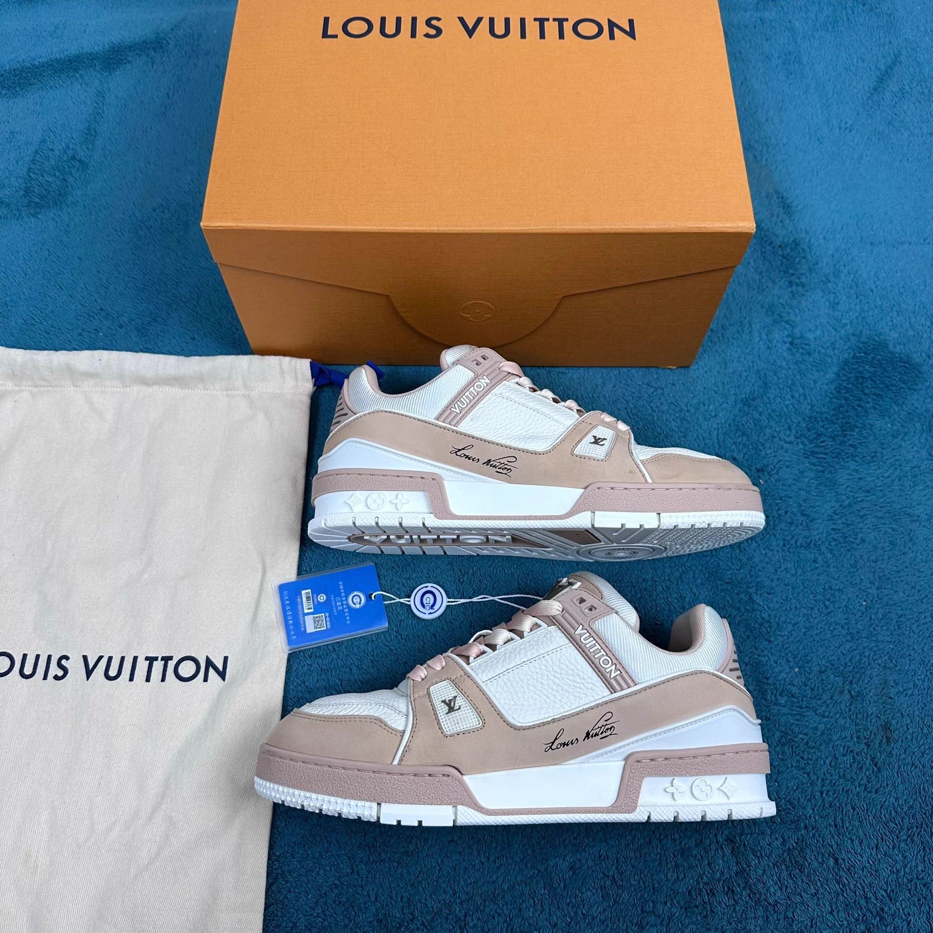 Louis Vuitton LV Trainer Low Top Sneaker Pink-White 38 Size US 7 / IT 37 - 2 Thumbnail