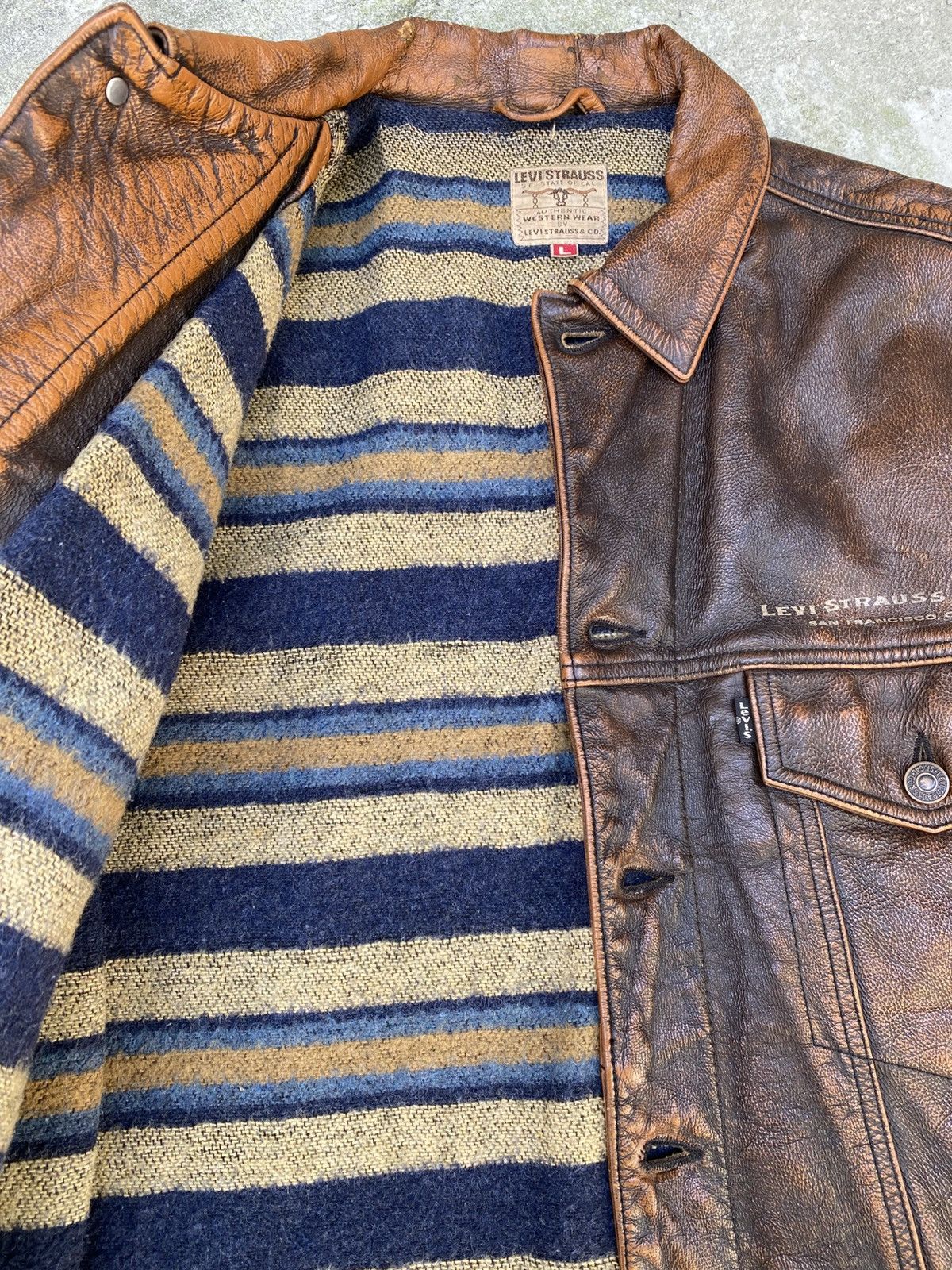Levi's 1970s Long Horn Blanket-Lined Levis Trucker Jacket Size US L / EU 52-54 / 3 - 5 Thumbnail