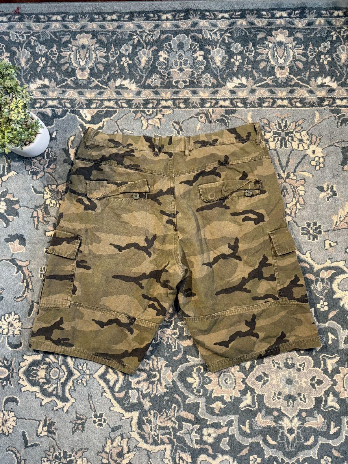 Ecko Unltd. Camo Cargo Shorts Size US 36 / EU 52 - 3 Thumbnail