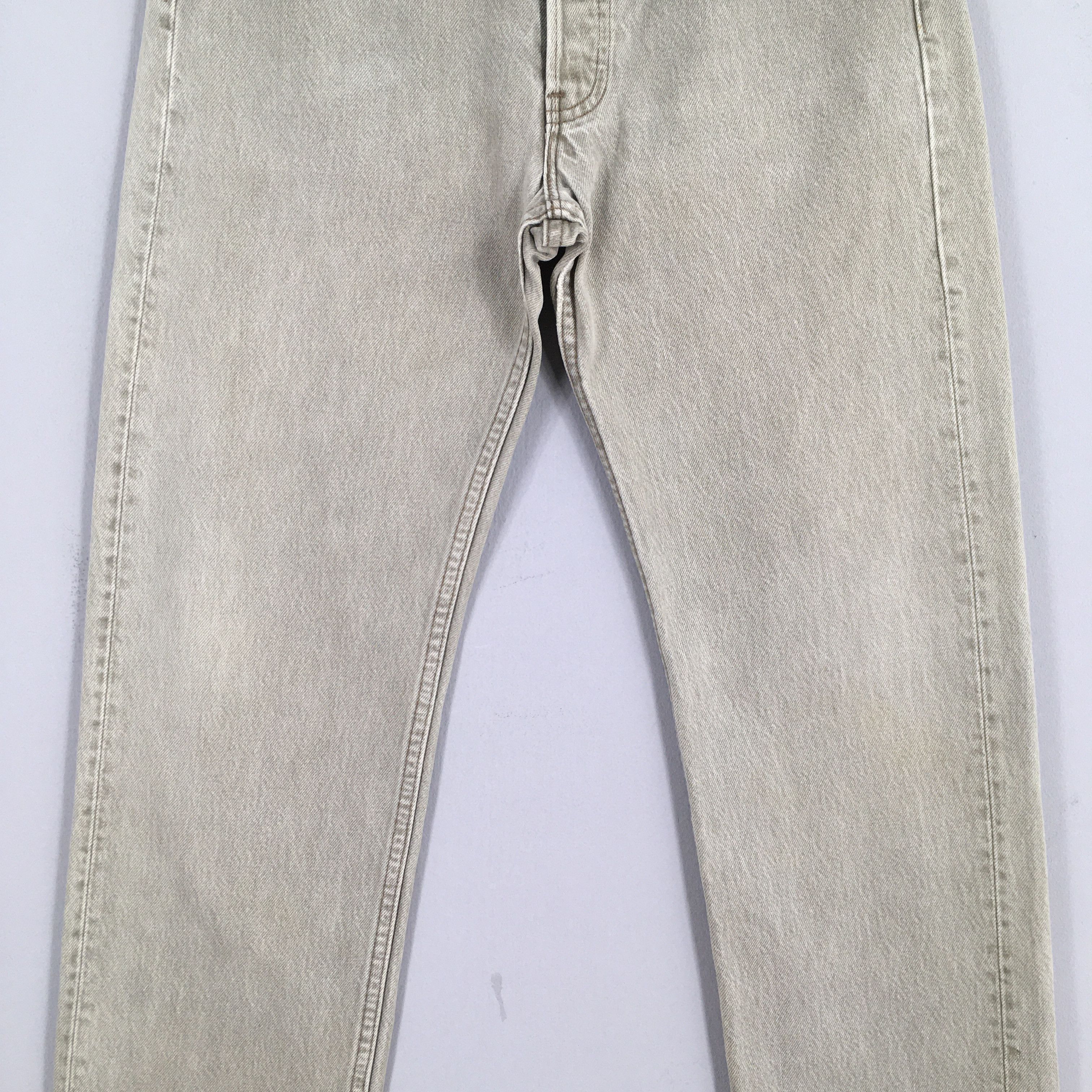 Levi's Size 28x28.5 Vintage 90s Levi's 501 Faded Gray Jeans S724 Size US 28 / EU 44 - 3 Thumbnail