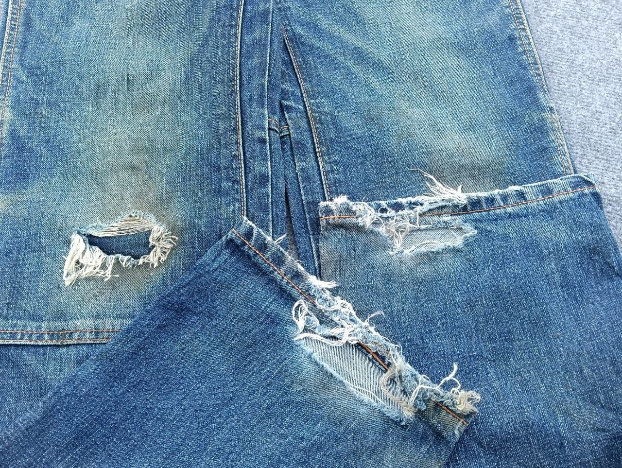 Edwin Vintage Edwin Nexus "E" Design Double Knee distressed denim. Size US 29 - 9 Thumbnail