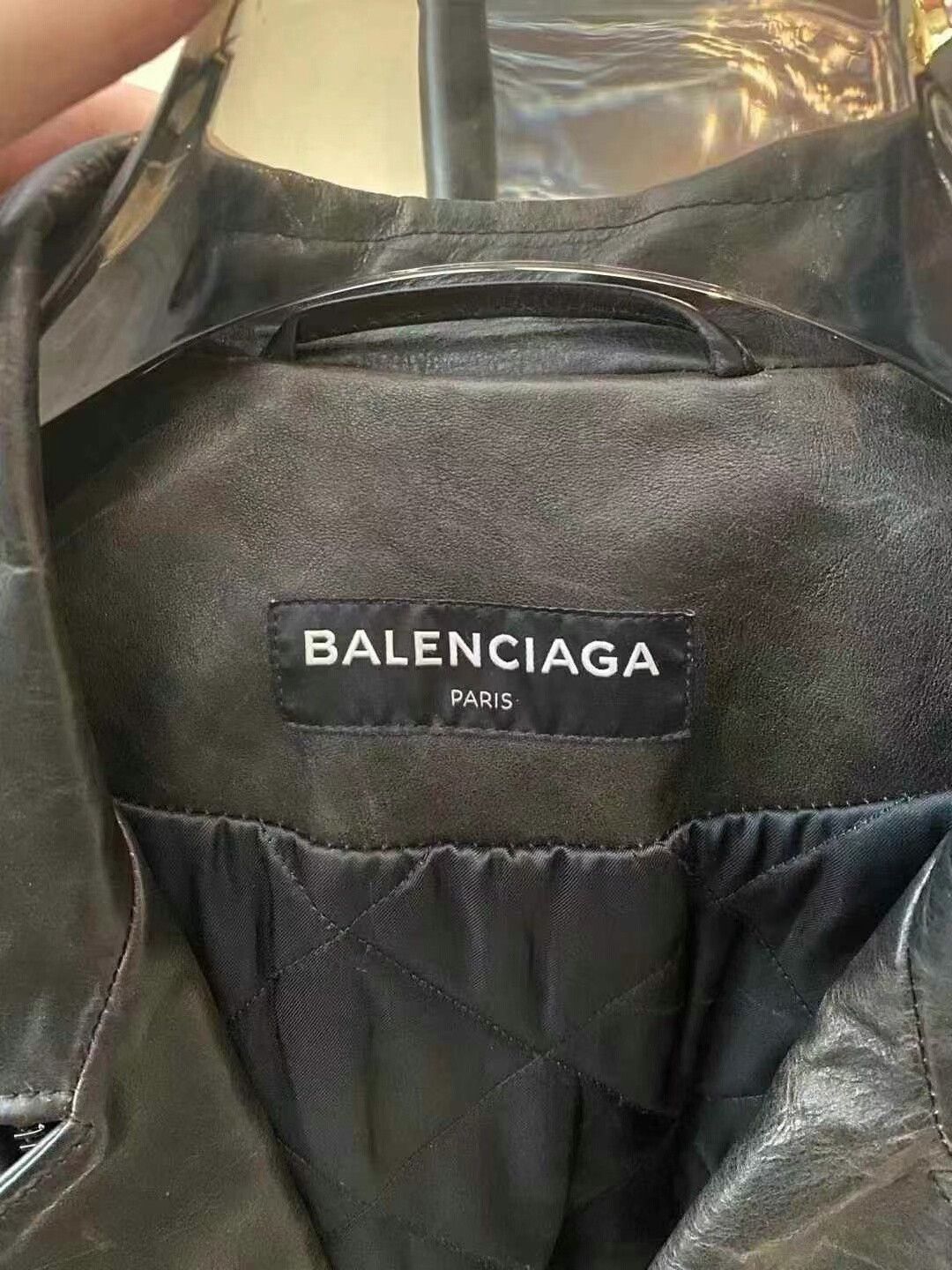 Balenciaga balenciaga distressed leather jacket with logo Size US S / EU 44-46 / 1 - 4 Thumbnail