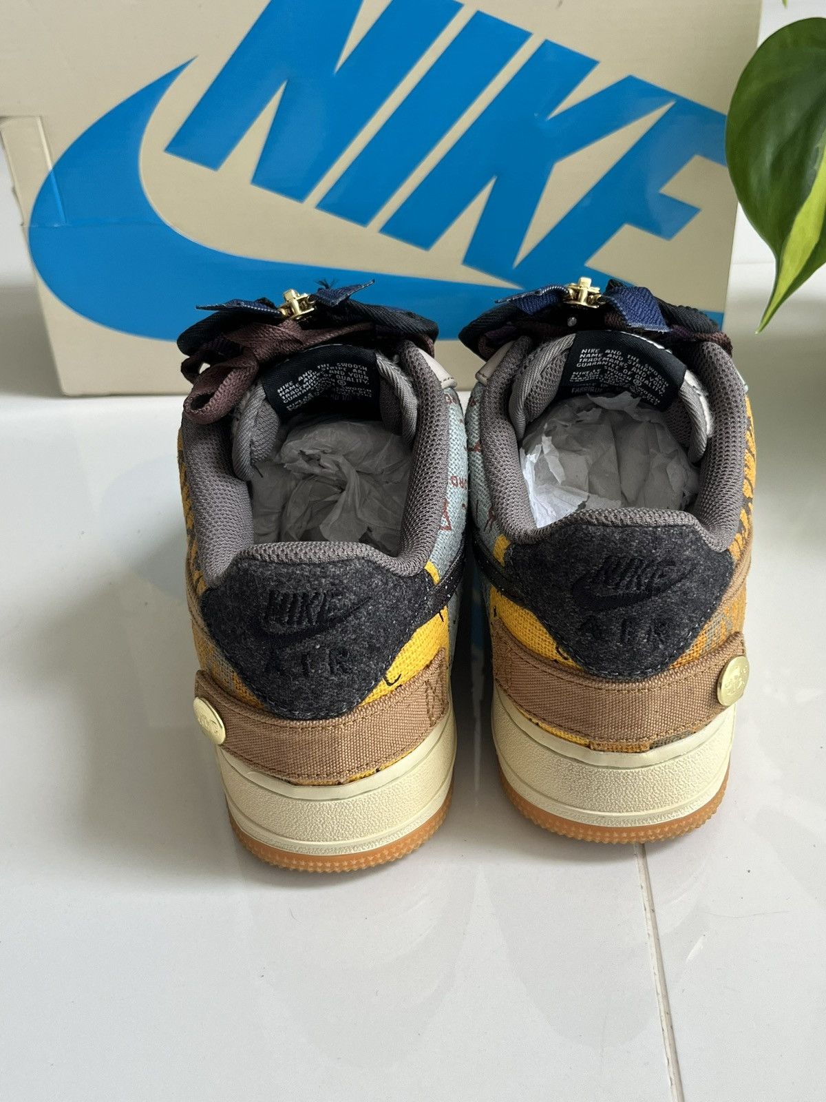 Nike × Travis Scott Nike Air Force 1 Low Travis Scott Cactus Jack Size US 8 / EU 41 - 4 Thumbnail
