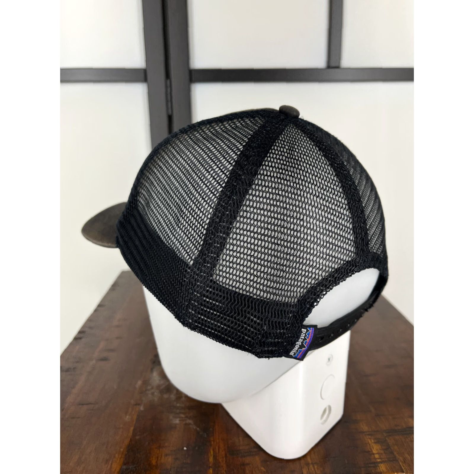 Patagonia Patagonia Hat Cap Snap Back Adult One Size Black Fitz Roy Embroider Trucker Duck Size ONE SIZE - 5 Thumbnail