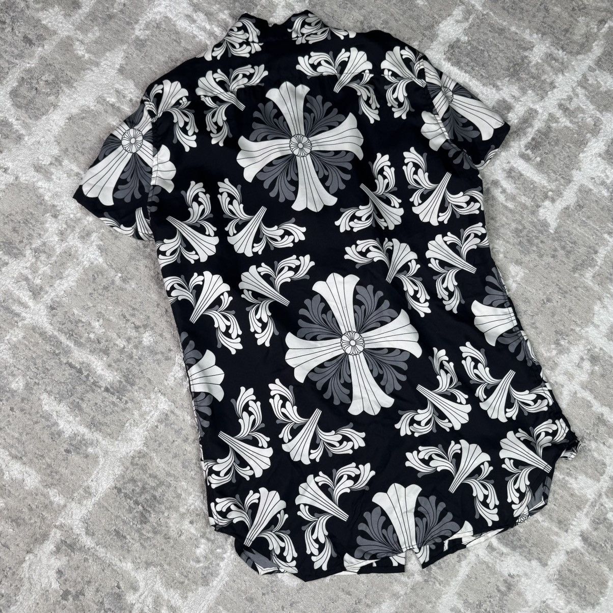 Chrome Hearts Silk plus cross button up short sleeve shirt Size US M / EU 48-50 / 2 - 10 Thumbnail