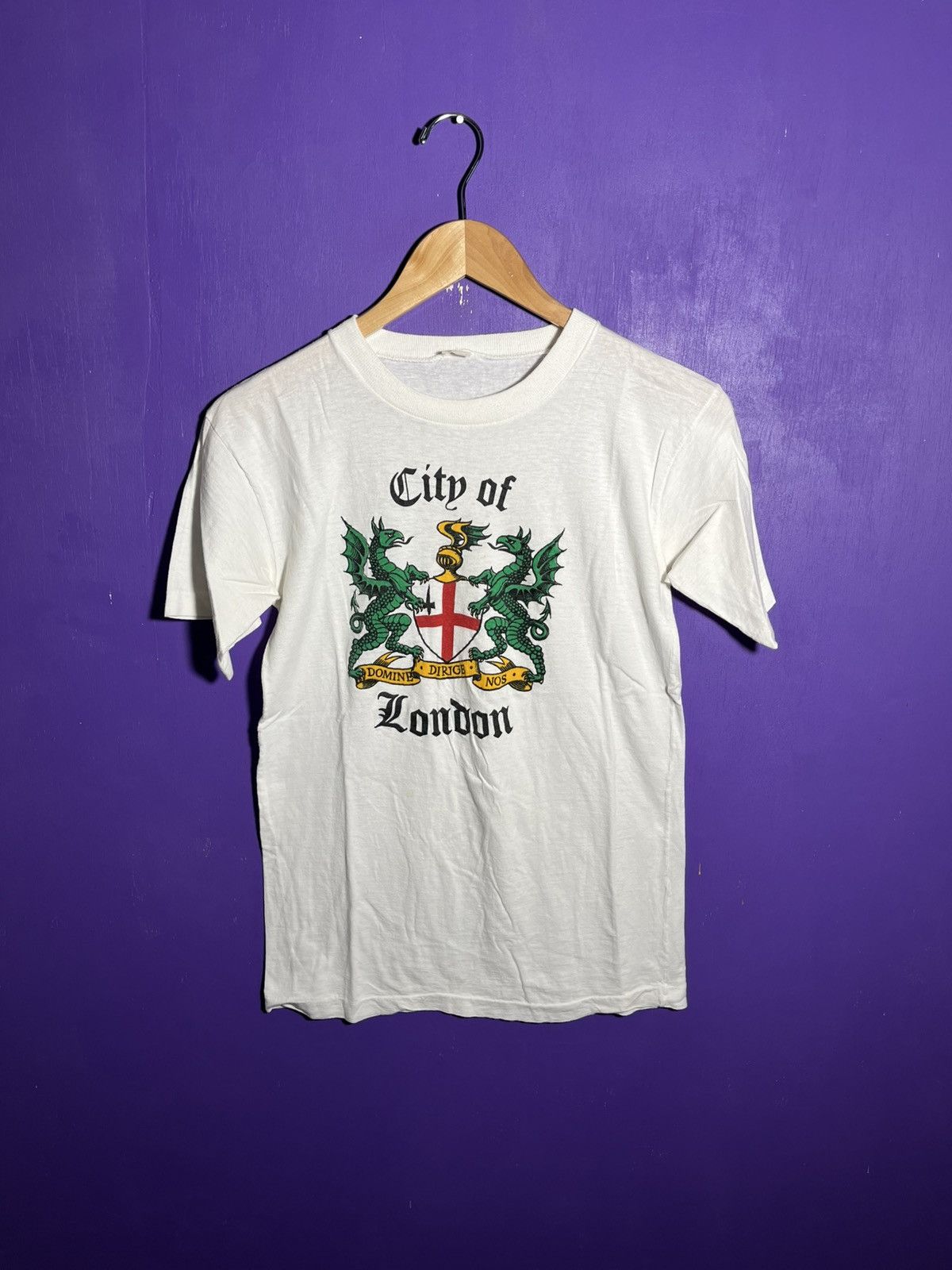 Vintage Vintage 80s City of London flag crest t-shirt Size US M / EU 48-50 / 2 - 1 Thumbnail