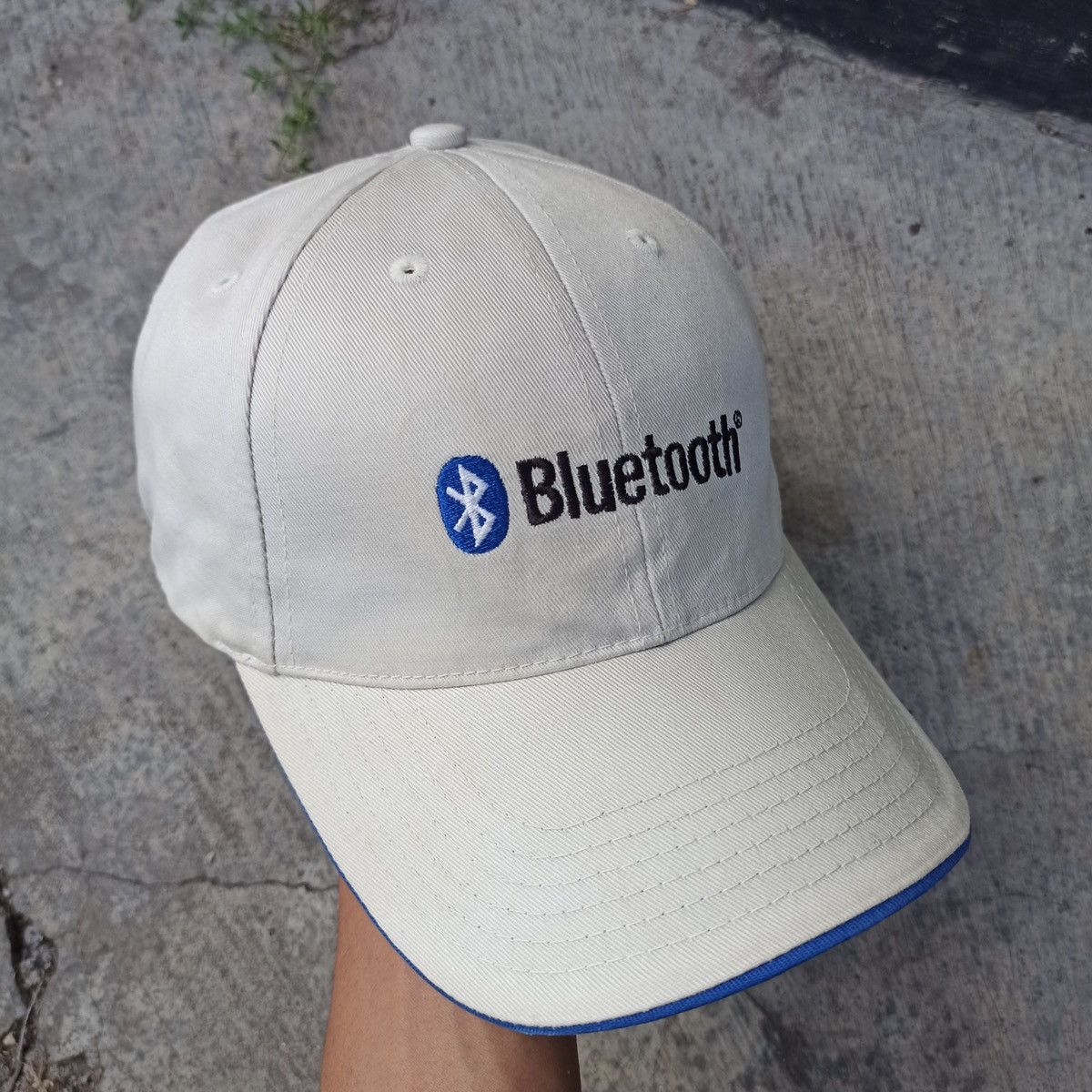 Arts & Science Archival.. 10 year bluetooth celebration hat Size ONE SIZE - 13 Thumbnail
