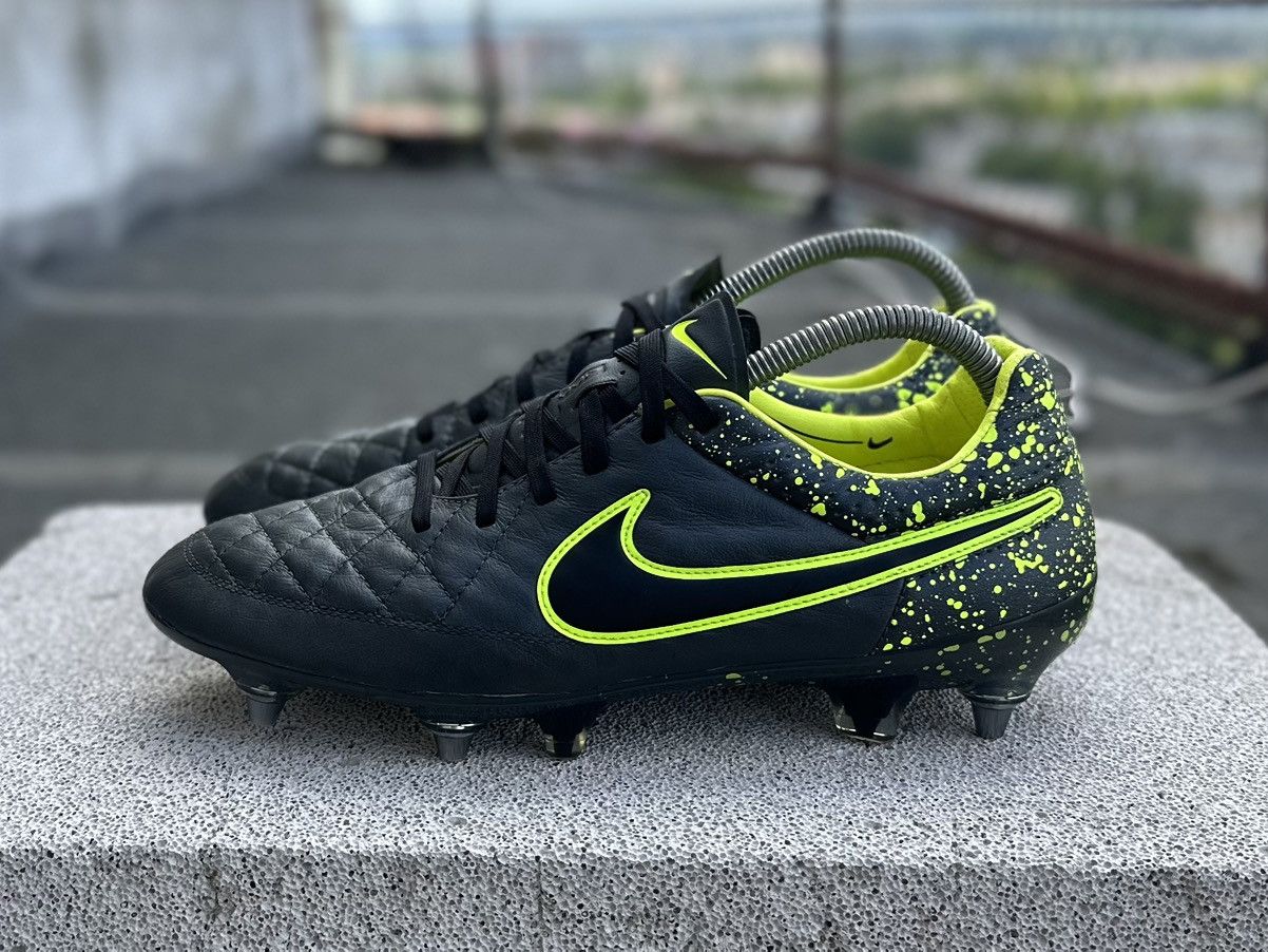 Nike 2015 NIKE TIEMPO LEGEND V SG ELITE SOCCER BOOTS CLEATS US 8 Size US 8 / EU 41 - 3 Thumbnail