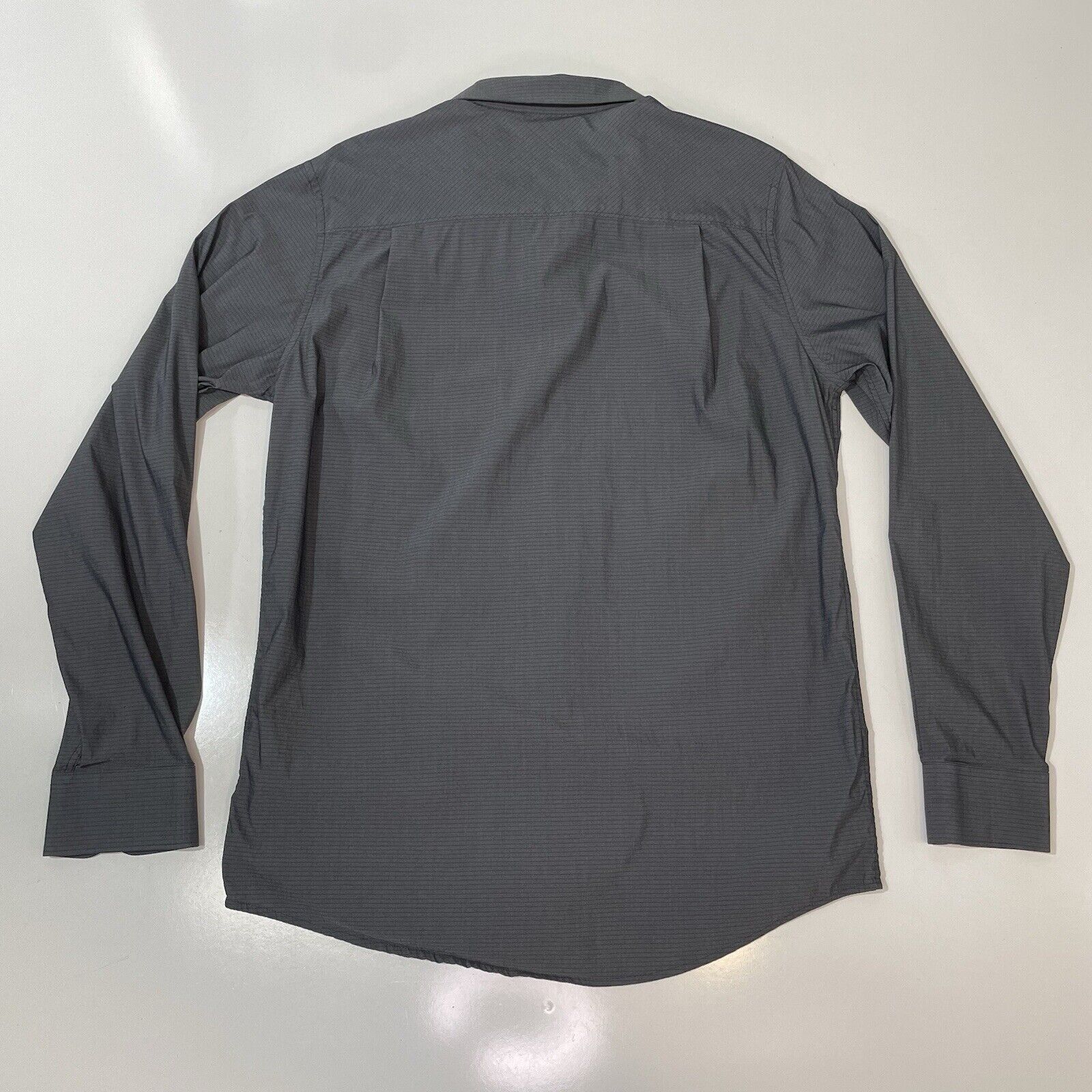 TravisMathew Travis Mathew Men’s M Black Gray Button Up Dress Shirt Size US M / EU 48-50 / 2 - 8 Thumbnail