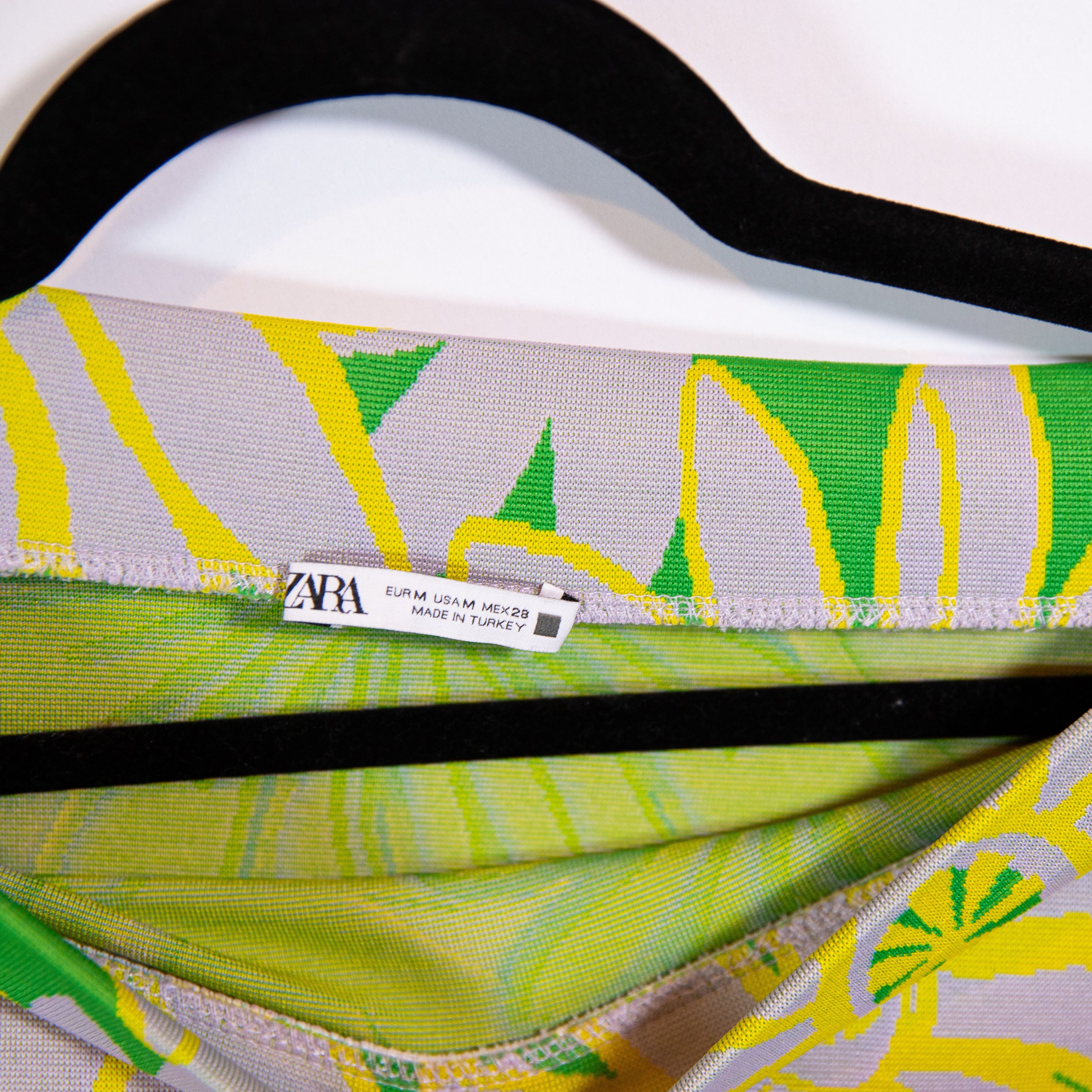 Zara Zara Thick Knit Stretch Green Purple Yellow Floral Size 30" / US 8 / IT 44 - 2 Thumbnail
