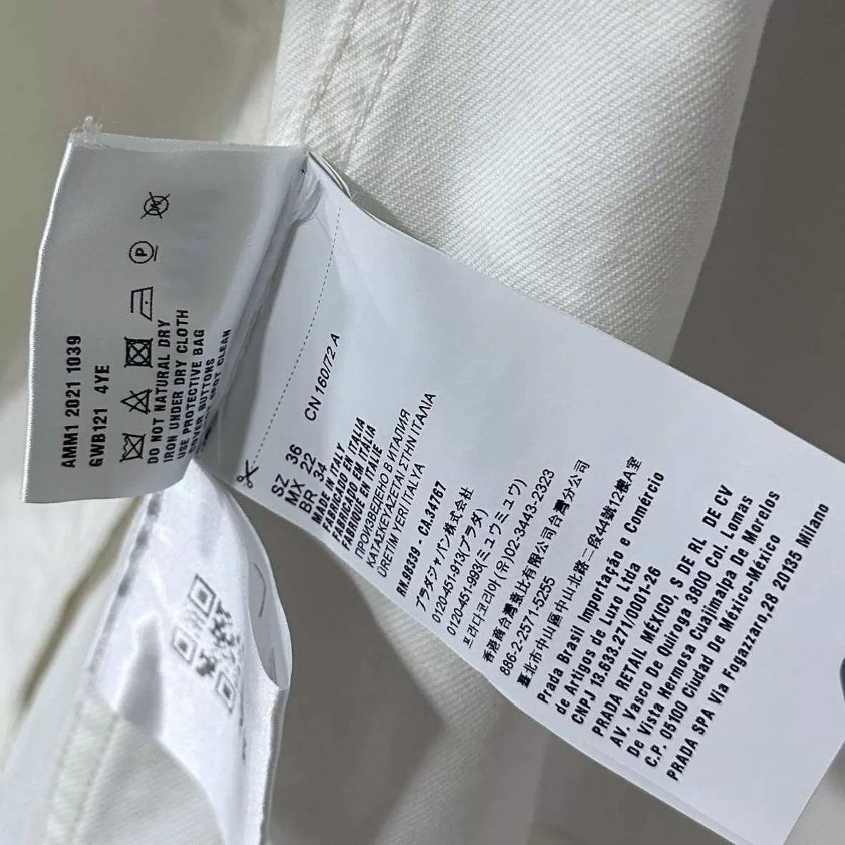 Miu Miu MIU MIU Pearl & Crystal Button Denim Jacket Women's 36 Size XS / US 0-2 / IT 36-38 - 6 Thumbnail