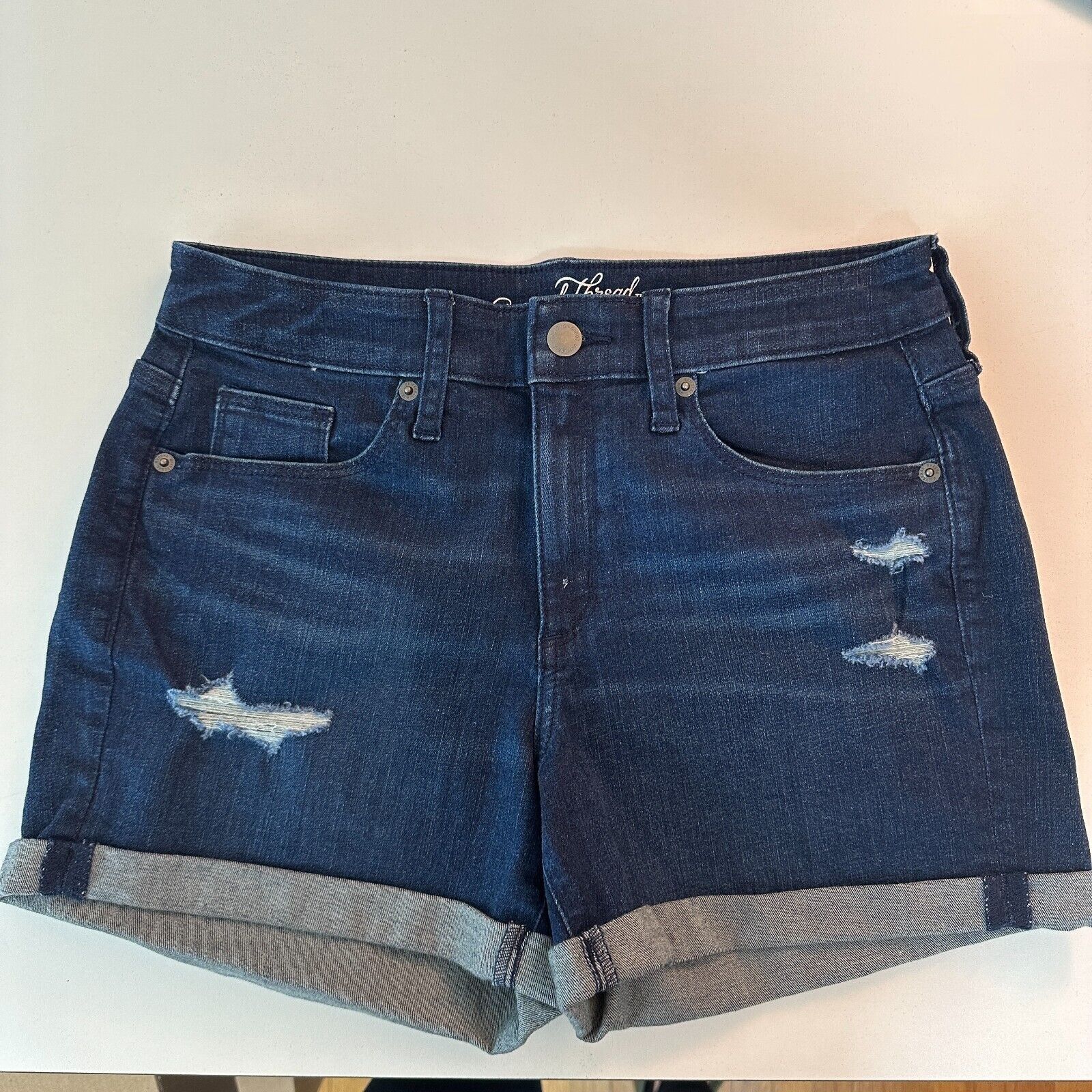 Other Universal Thread Hi-Rise Distressed Denim Cuff Shorts 6 / 28 Size 28" / US 6 / IT 42 - 1 Thumbnail