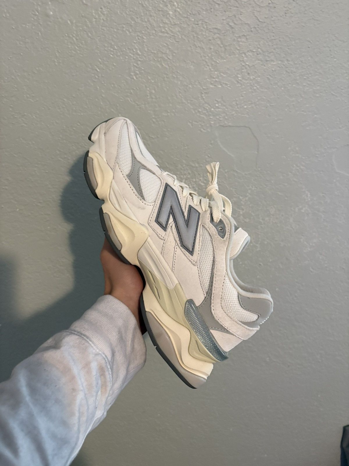 New Balance 9060 Sea salt with concrete and silver metallic