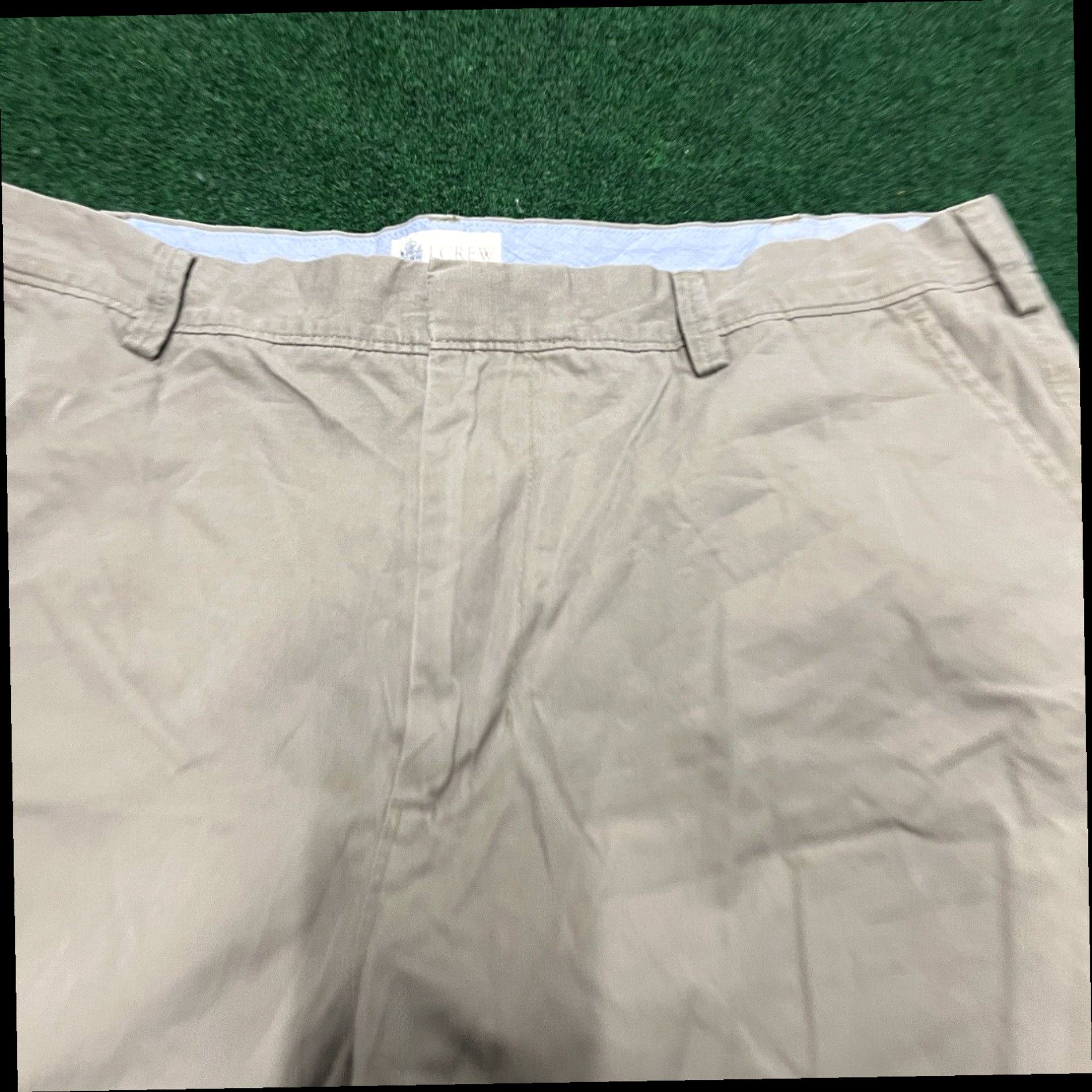 J.Crew J Crew Shorts Mens 38 Beige Stretch Chino Flat Front 10.5 Inseam Preppy Size US 38 / EU 54 - 2 Thumbnail