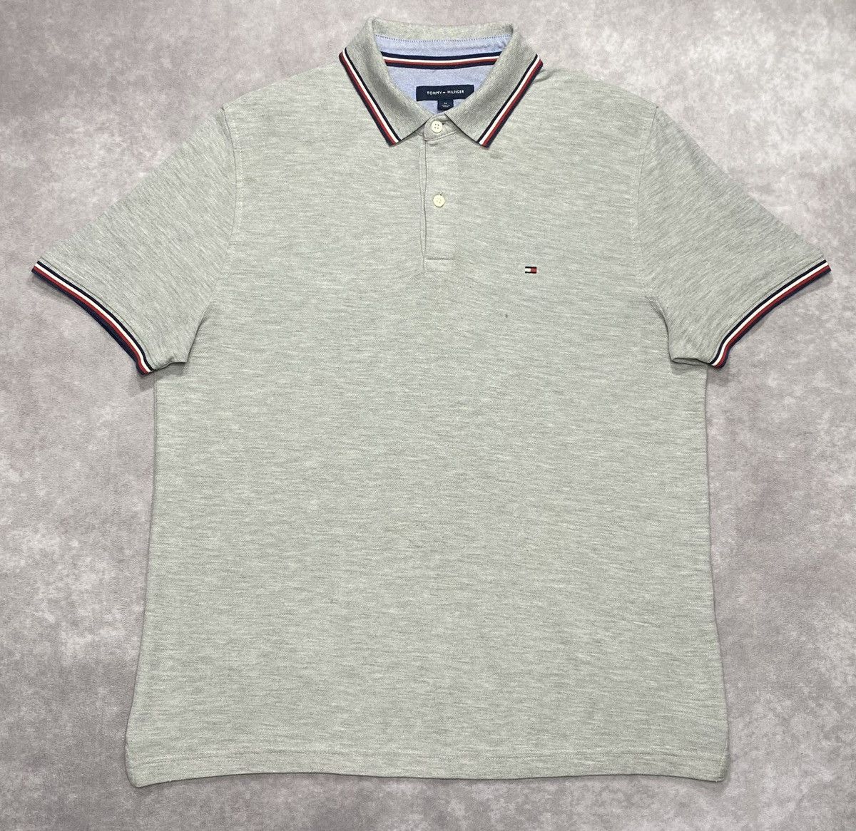 Tommy Hilfiger Vintage Tommy Hilfiger Light Gray Heather Wicking Polo Shirt Size US M / EU 48-50 / 2 - 1 Thumbnail