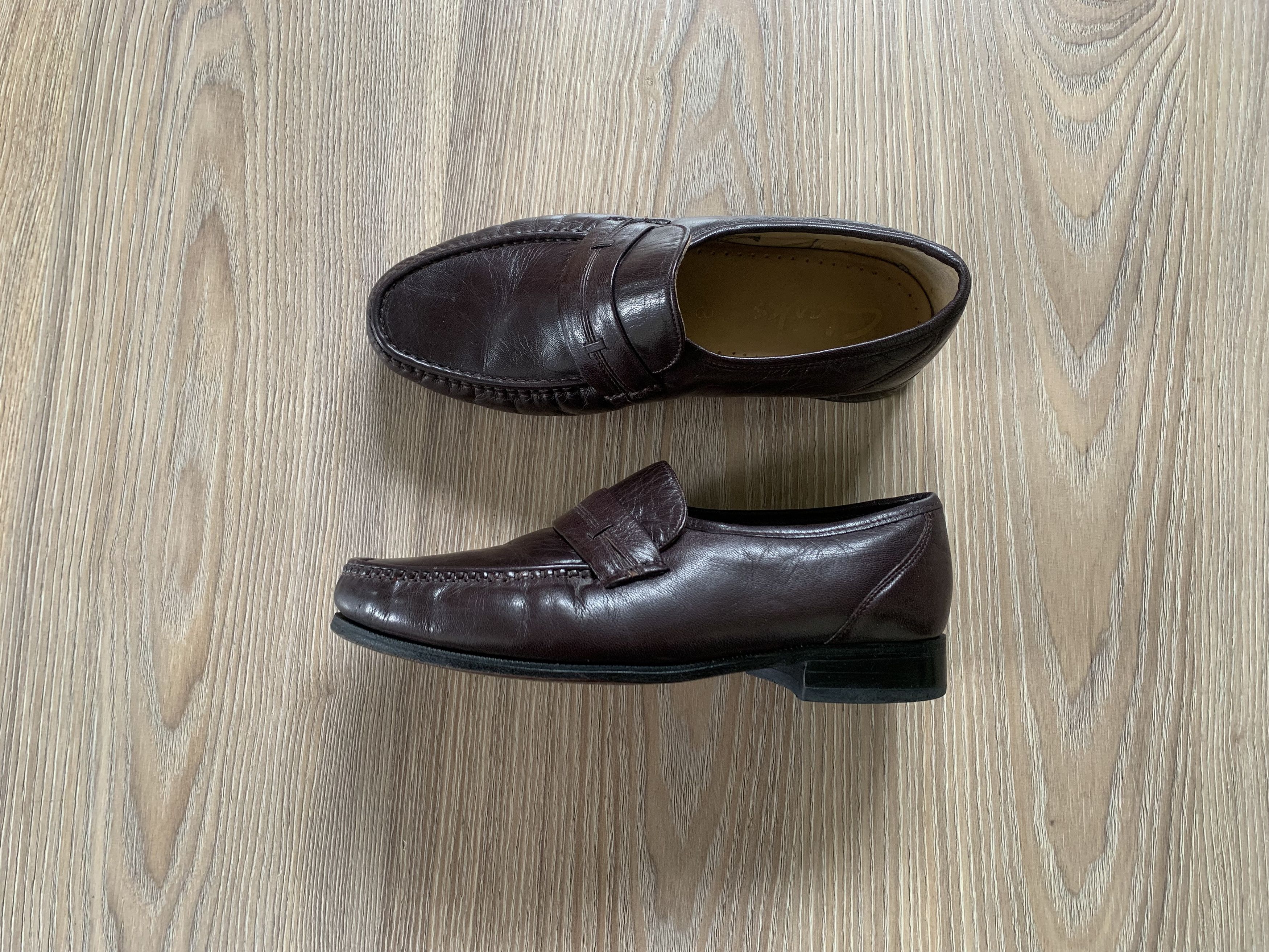 Clarks Men’s Clarks Brown Leather Loafers Shoes Size US 6 / EU 39 - 1 Thumbnail