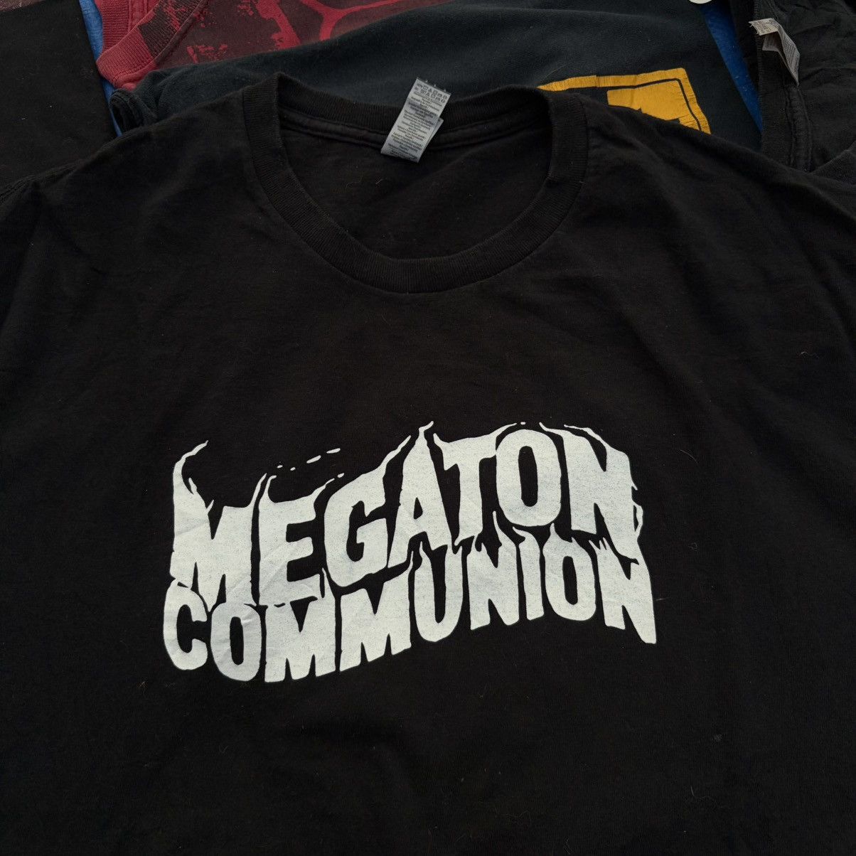 Band Tees Megaton Communion Size US XL / EU 56 / 4 - 2 Thumbnail