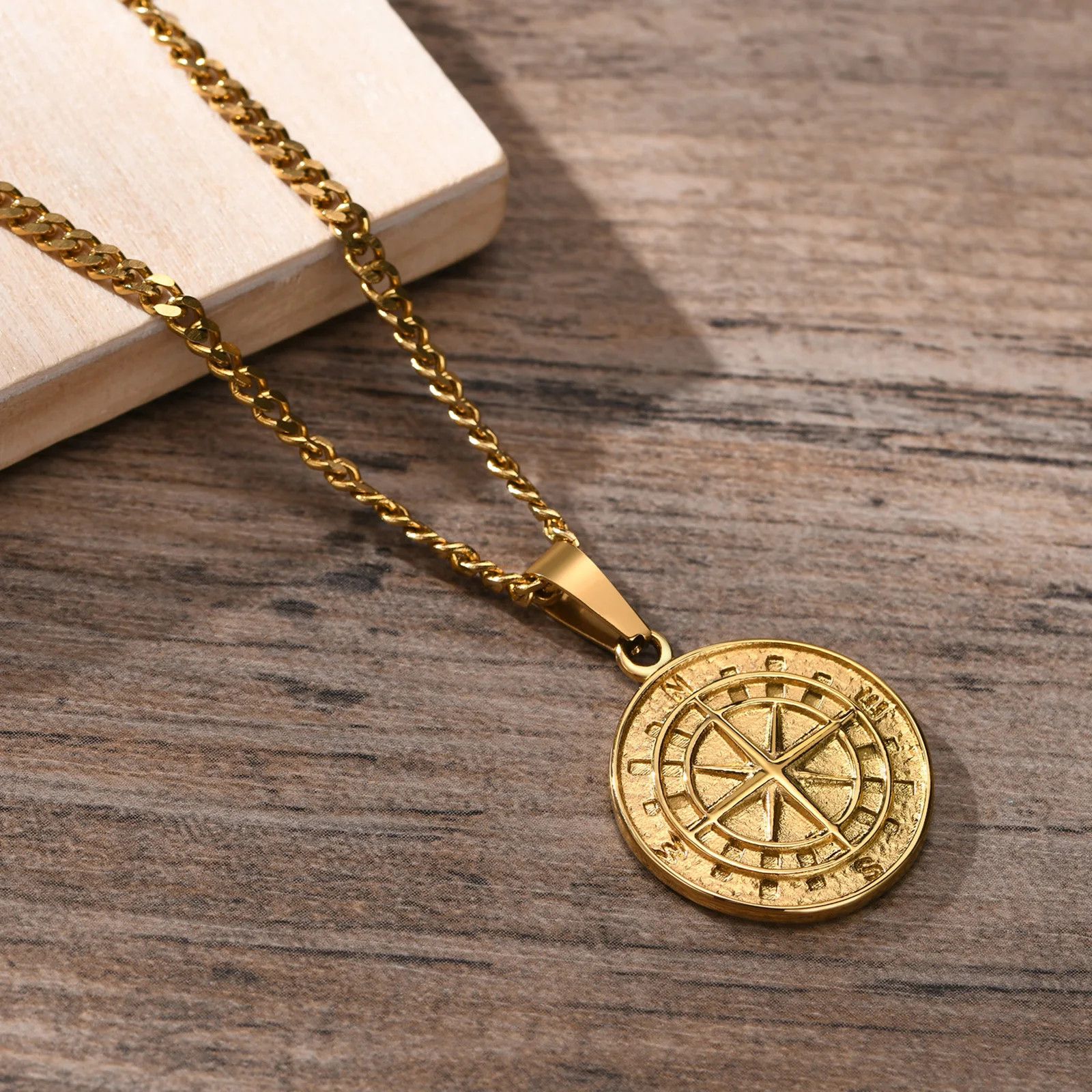 Designer × Jewelry Compass Necklace Size ONE SIZE - 4 Thumbnail