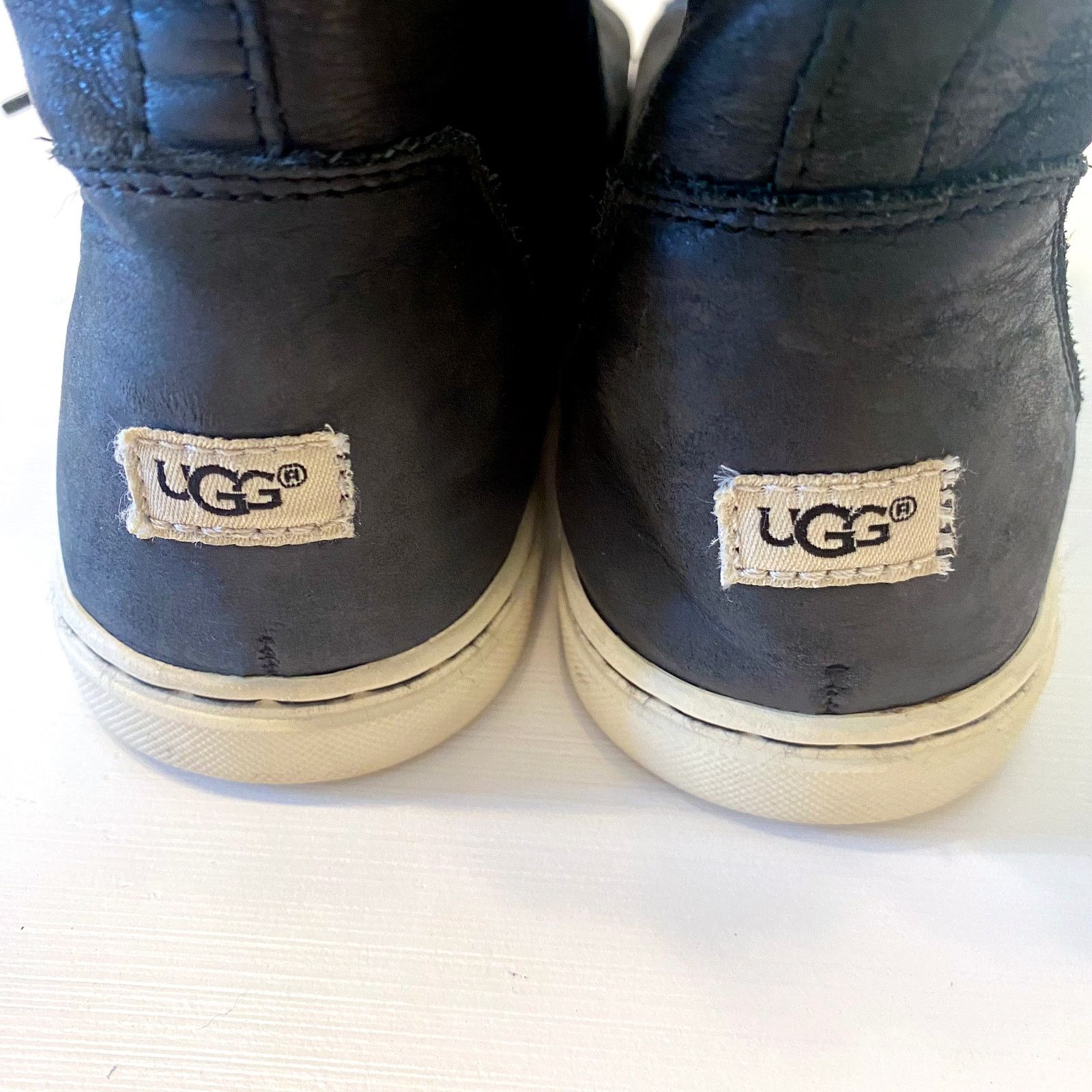 Ugg Ugg Croft Luxe Quilt Black Leather Ankle Boots Size 6 Size US 6 / IT 36 - 8 Thumbnail
