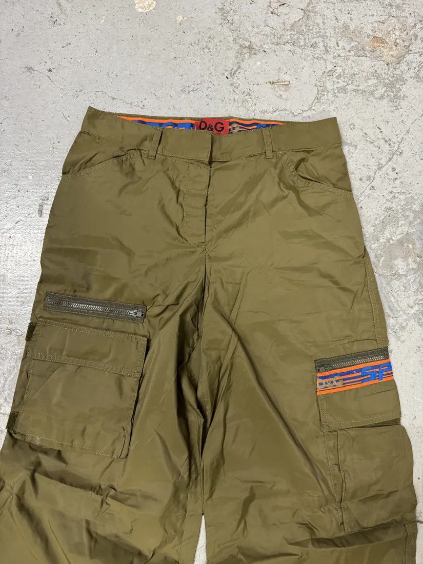 Designer × Dolce & Gabbana × Vintage 2000s Dolce & Gabbana Green & Orange Nylon Cargo Pants Size US 31 - 7 Thumbnail