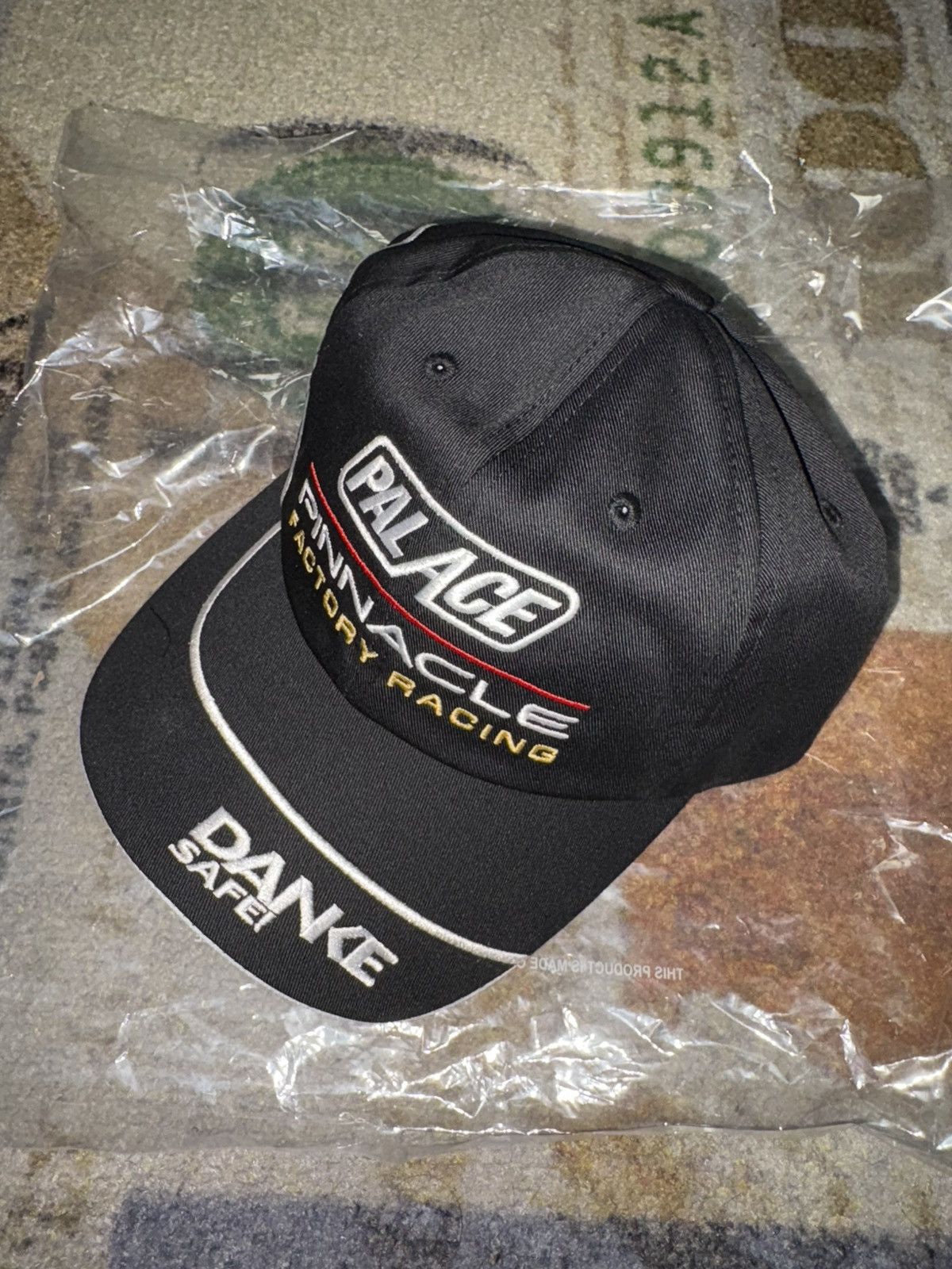 Palace Palace Danke 6-Panel Cap Black Size ONE SIZE - 1 Thumbnail
