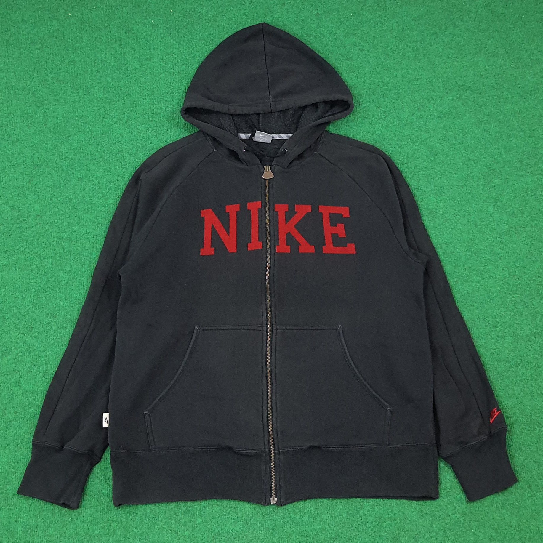 Nike Vintage Nike Spell Out Full Zip Hoodie C273N13 Size US L / EU 52-54 / 3 - 1 Thumbnail