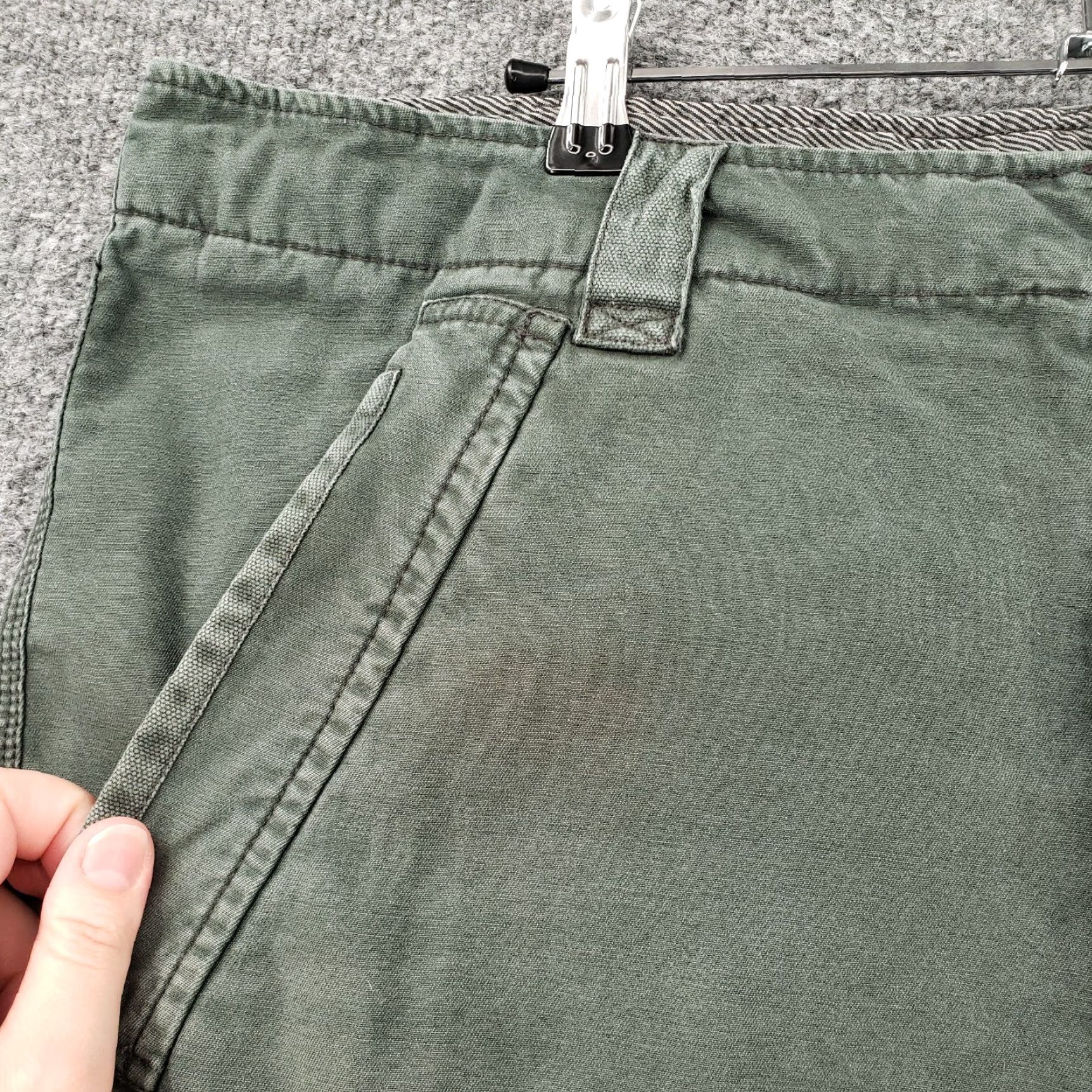Vintage Rogue State Mens Cargo Shorts 38 Green Cotton Canvas Flat Front Pockets Outdoor Casual Utility Military Inspired Size US 38 / EU 54 - 4 Thumbnail